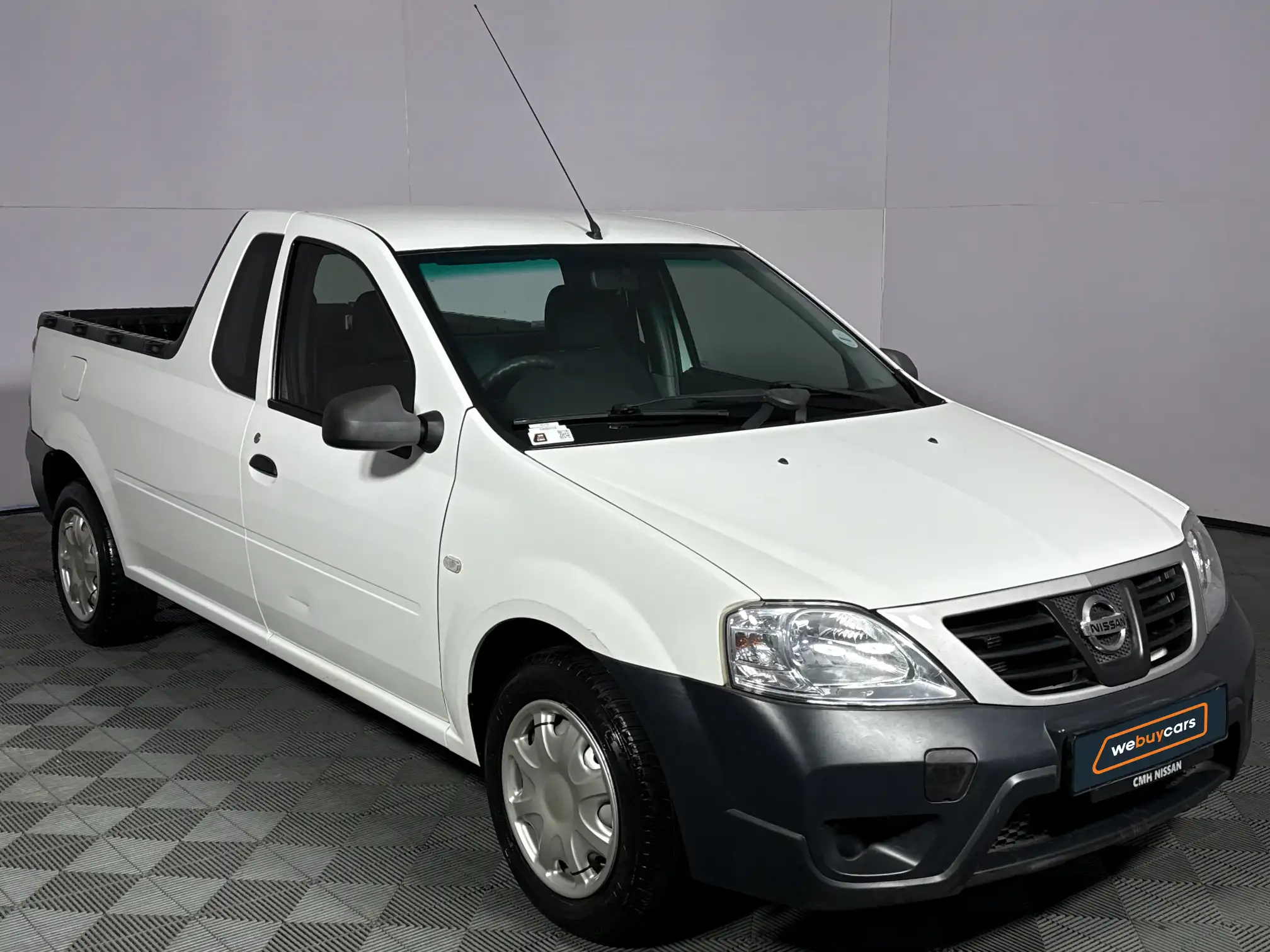 Nissan NP200
