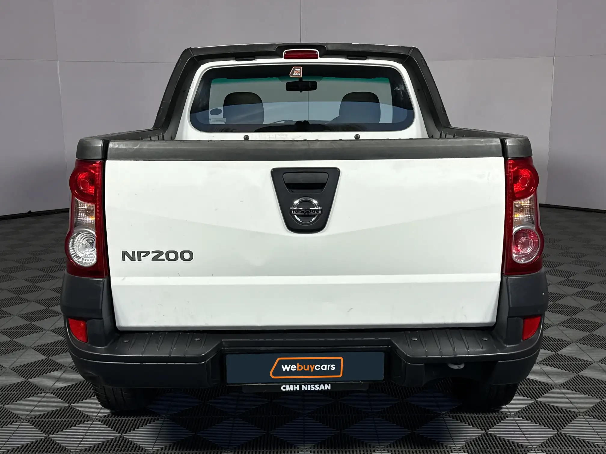 Nissan NP200