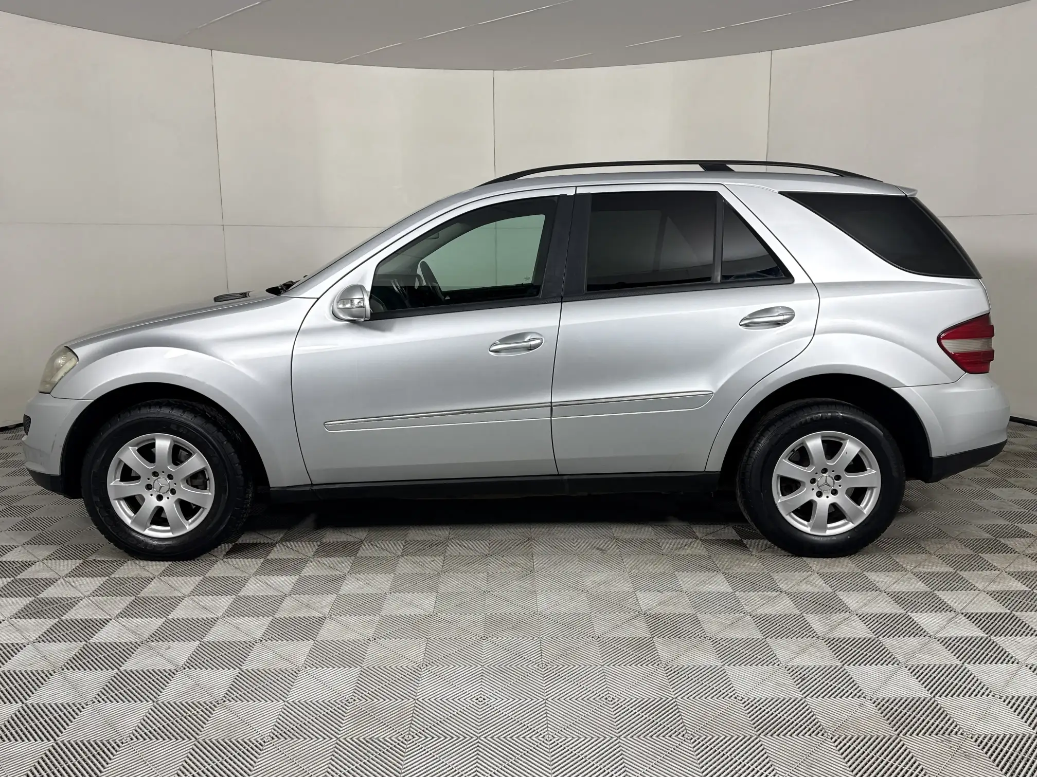 Mercedes-Benz M Class