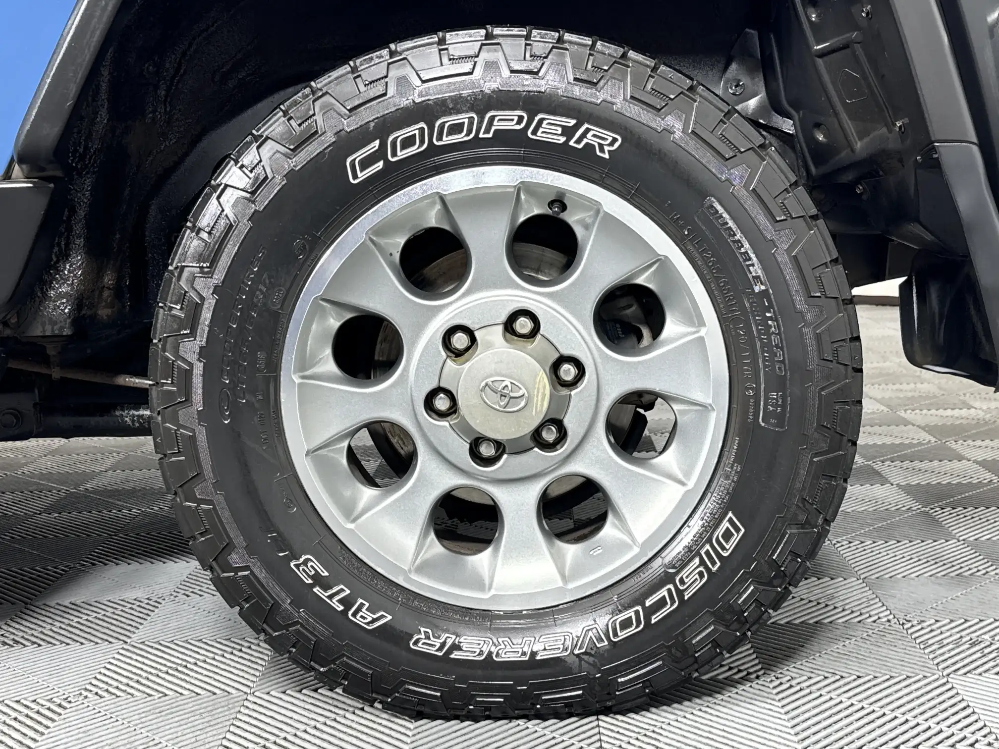 Toyota Land Cruiser