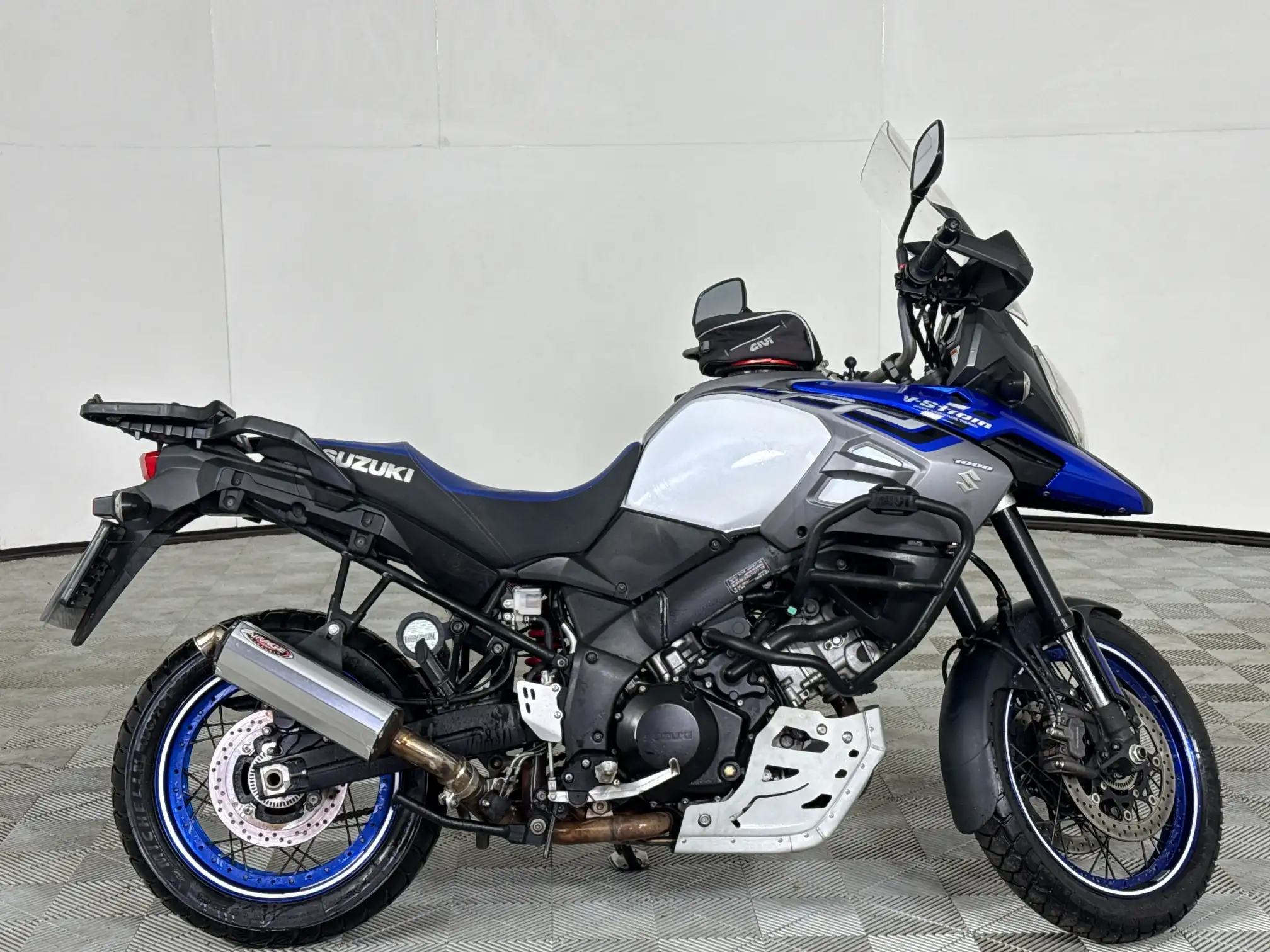 Suzuki DL