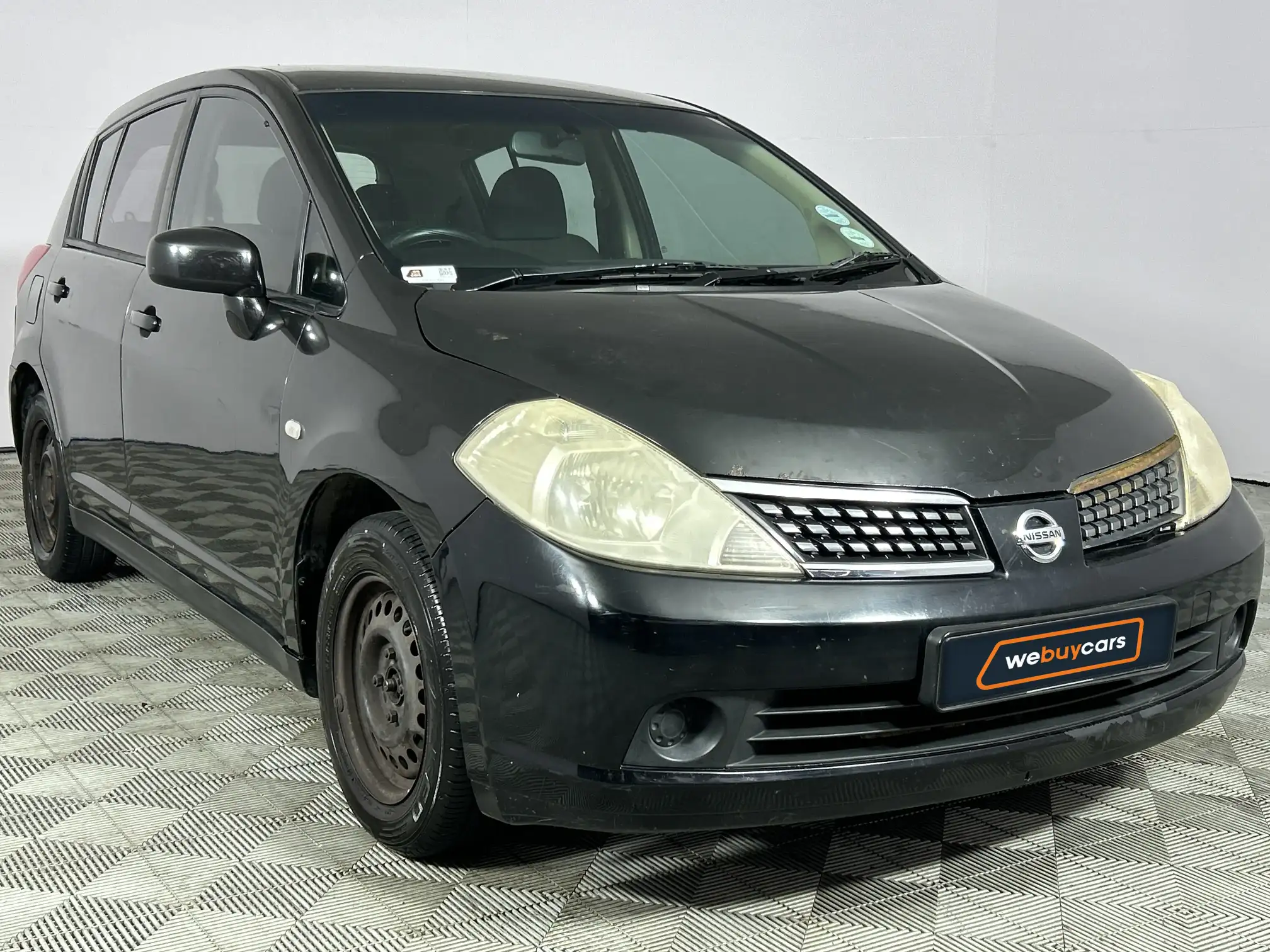 Nissan Tiida