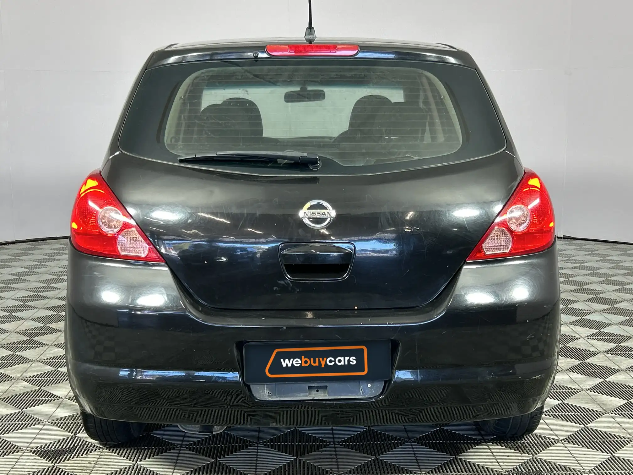 Nissan Tiida