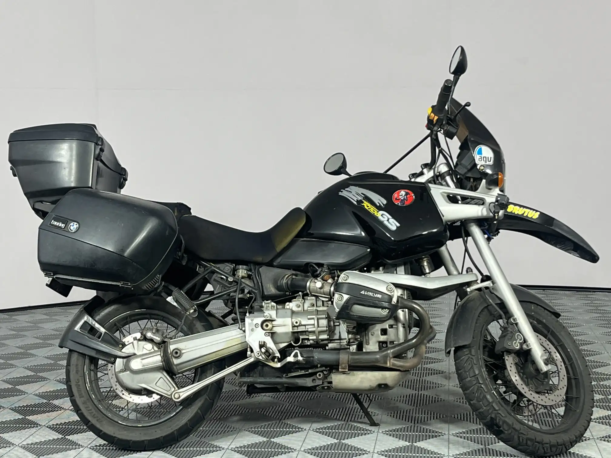 BMW R Series