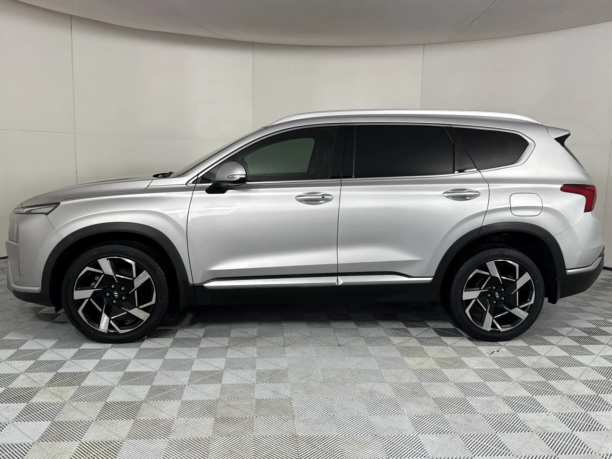 Hyundai Santa-FE