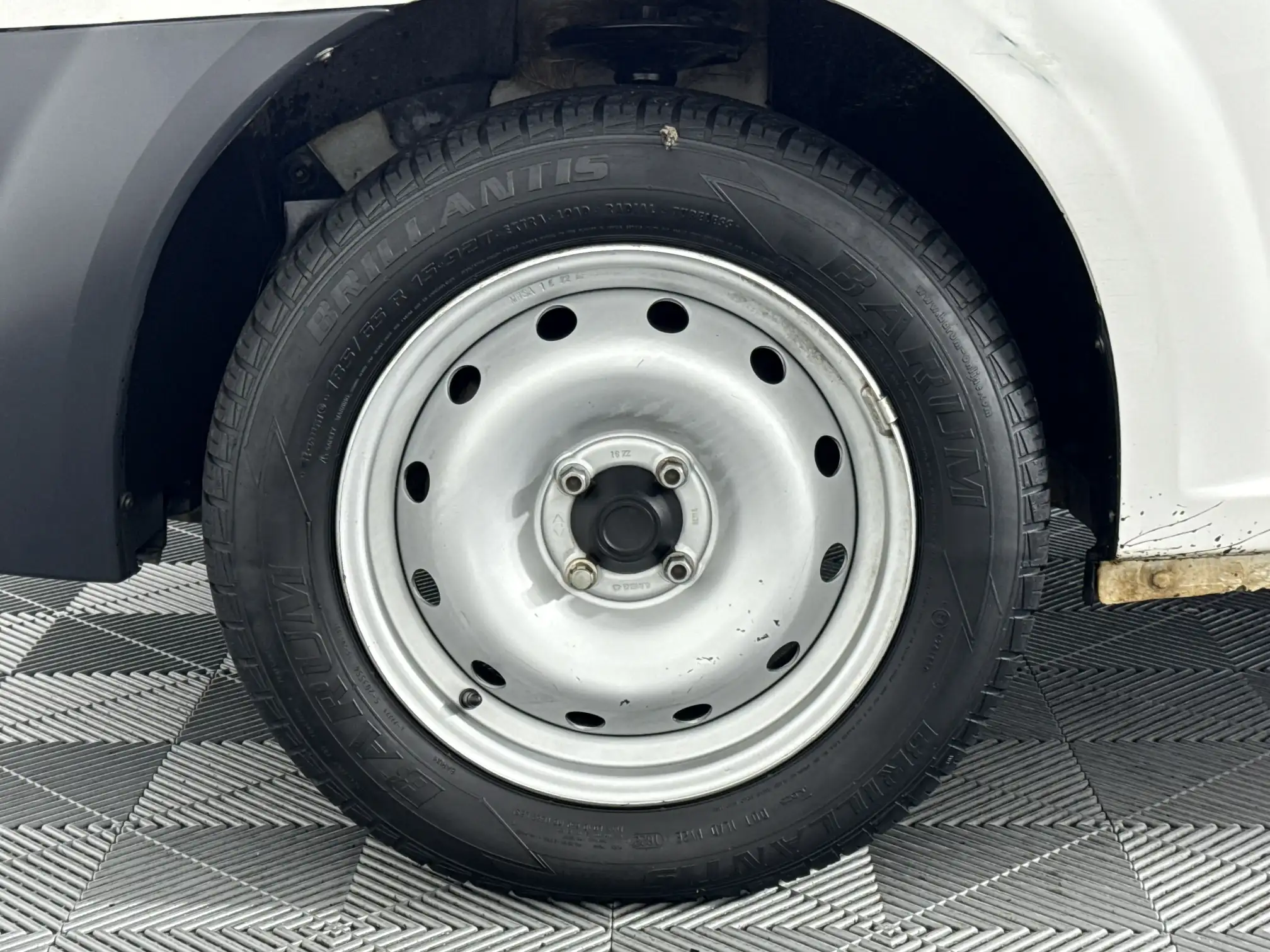 Nissan NP200