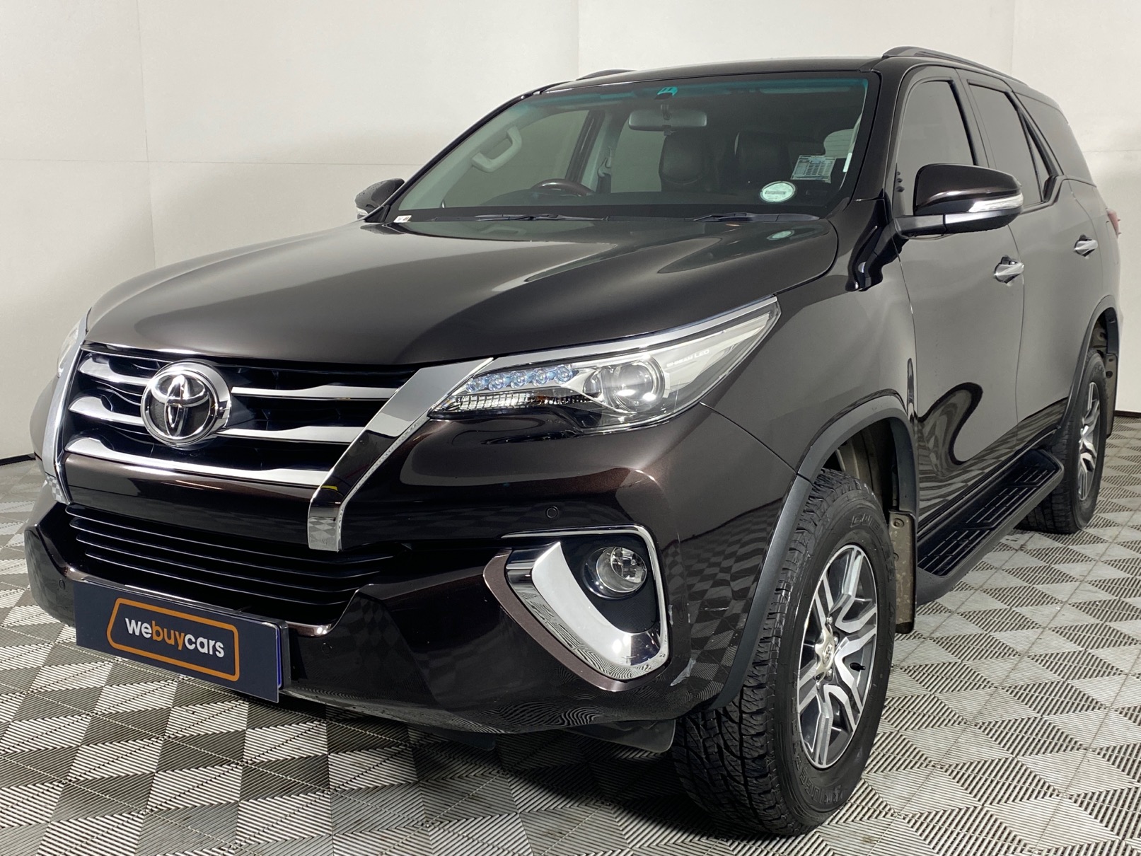 toyota fortuner 2016 in pakistan