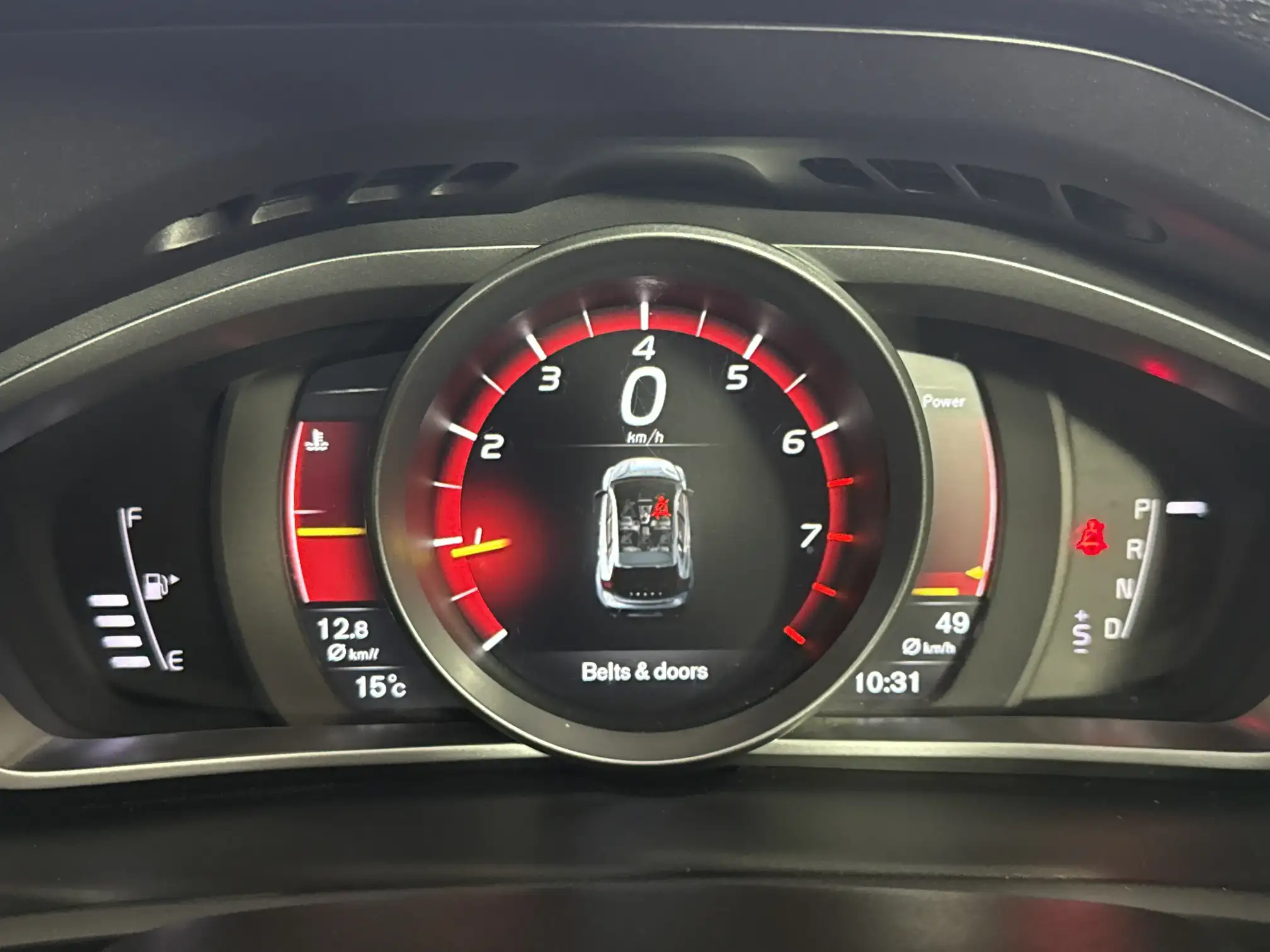 Volvo V40