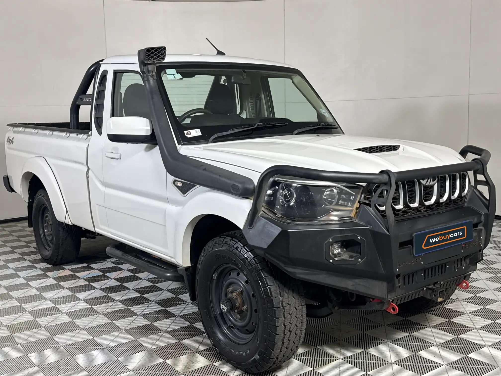 Mahindra PIK UP