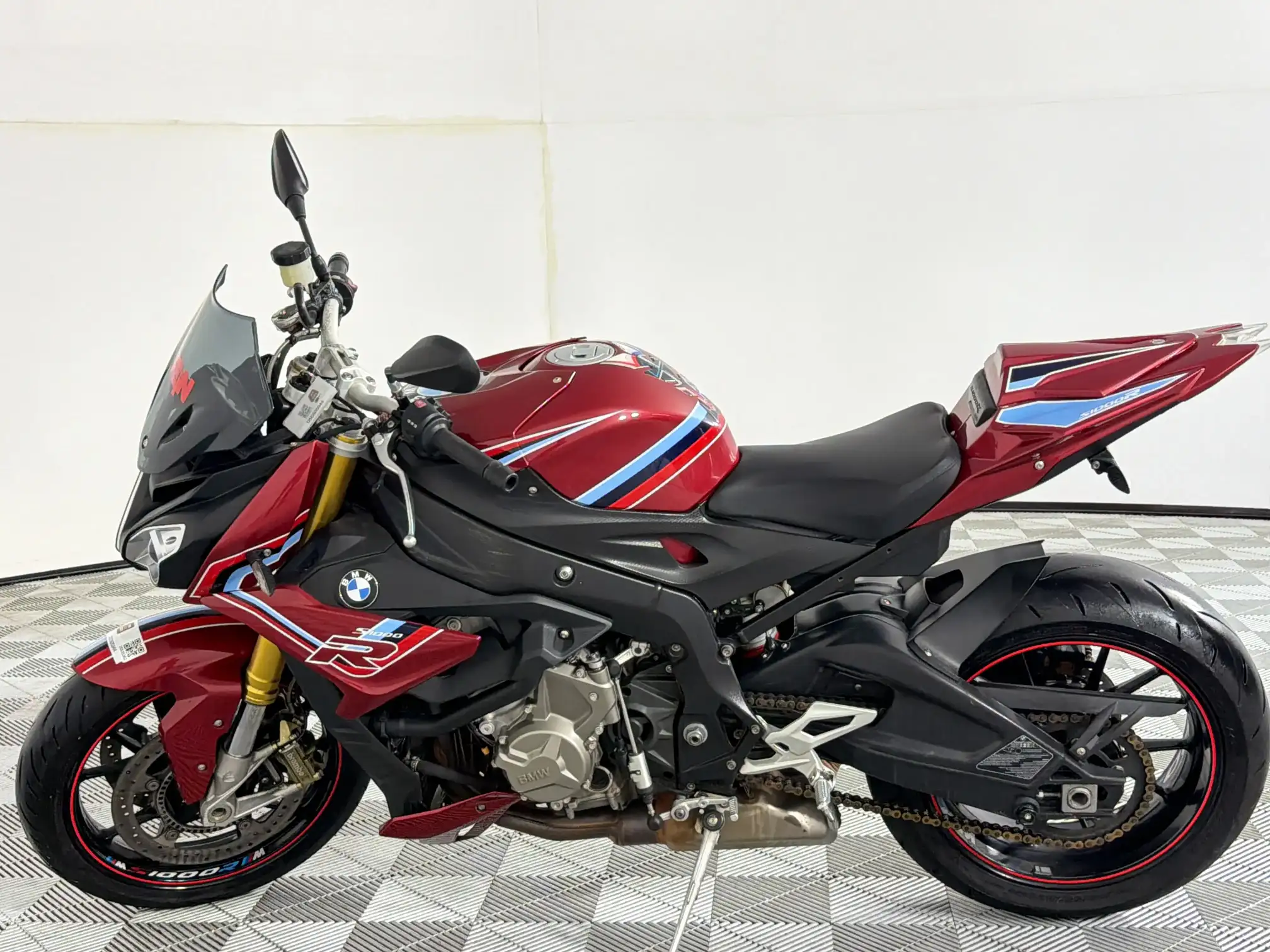 BMW S Series