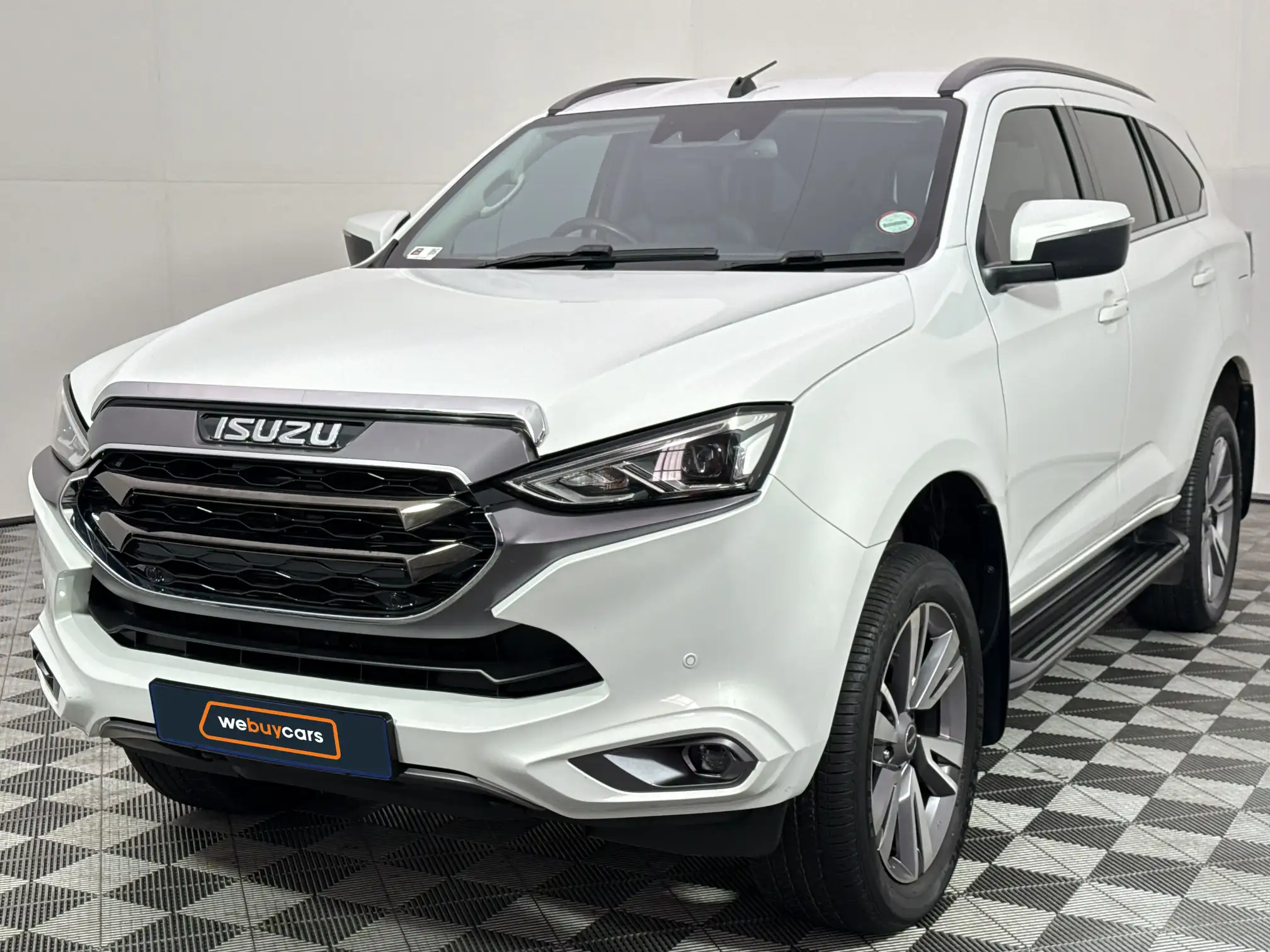 2024 Isuzu MU-X