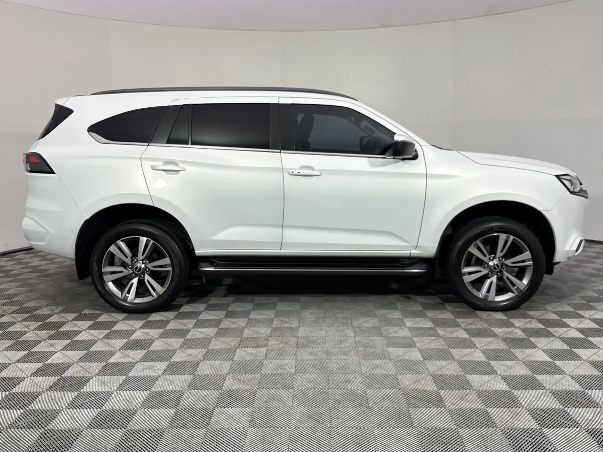 Isuzu MU-X