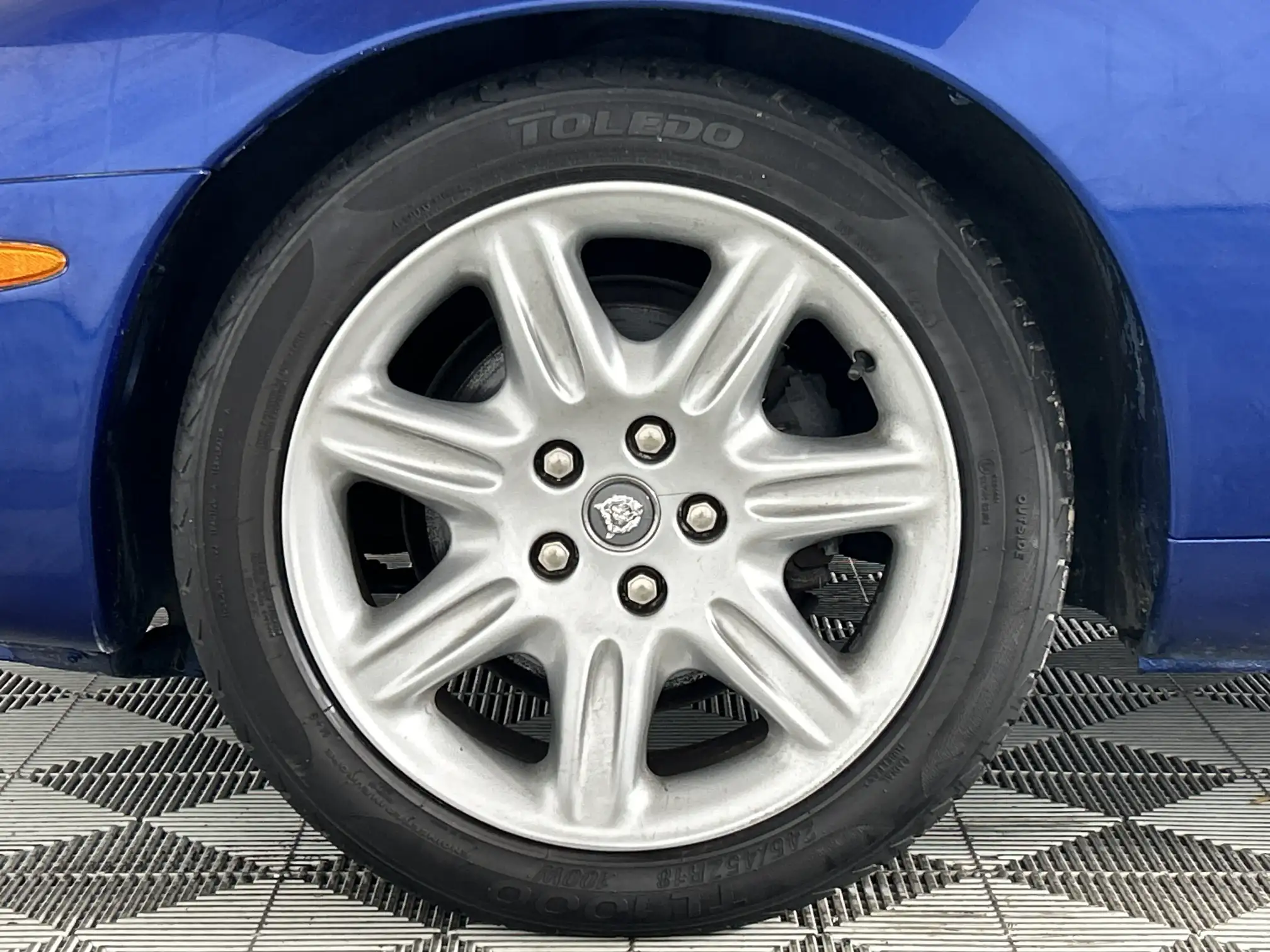 Jaguar XK8