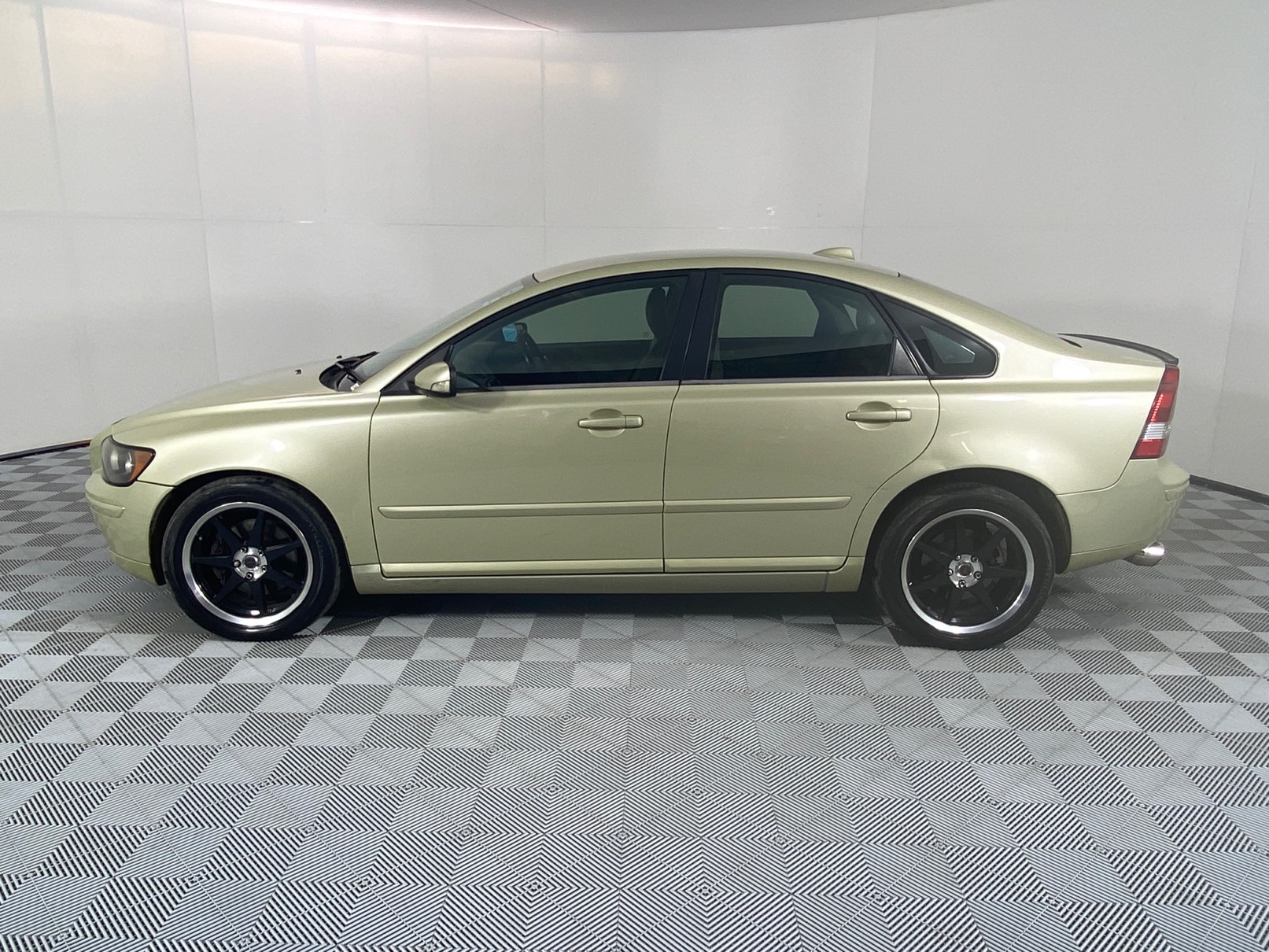 Used 2005 Volvo S40 2.0d for sale WeBuyCars