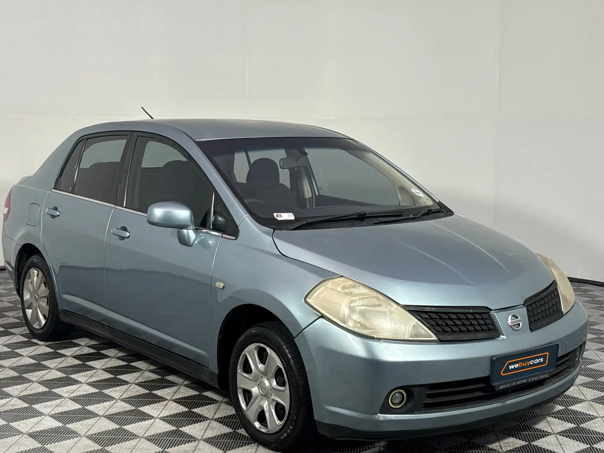 Nissan Tiida