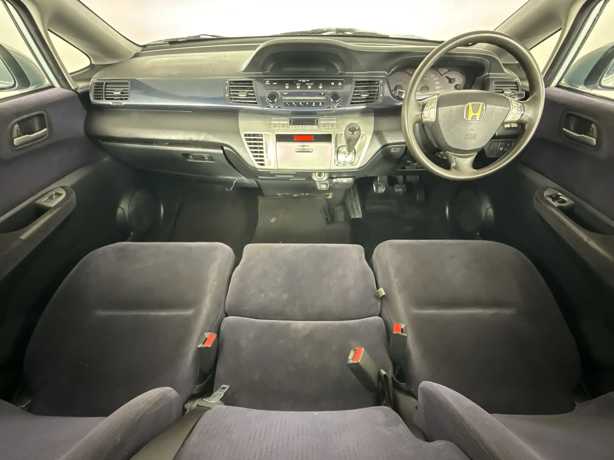 Honda FR-V