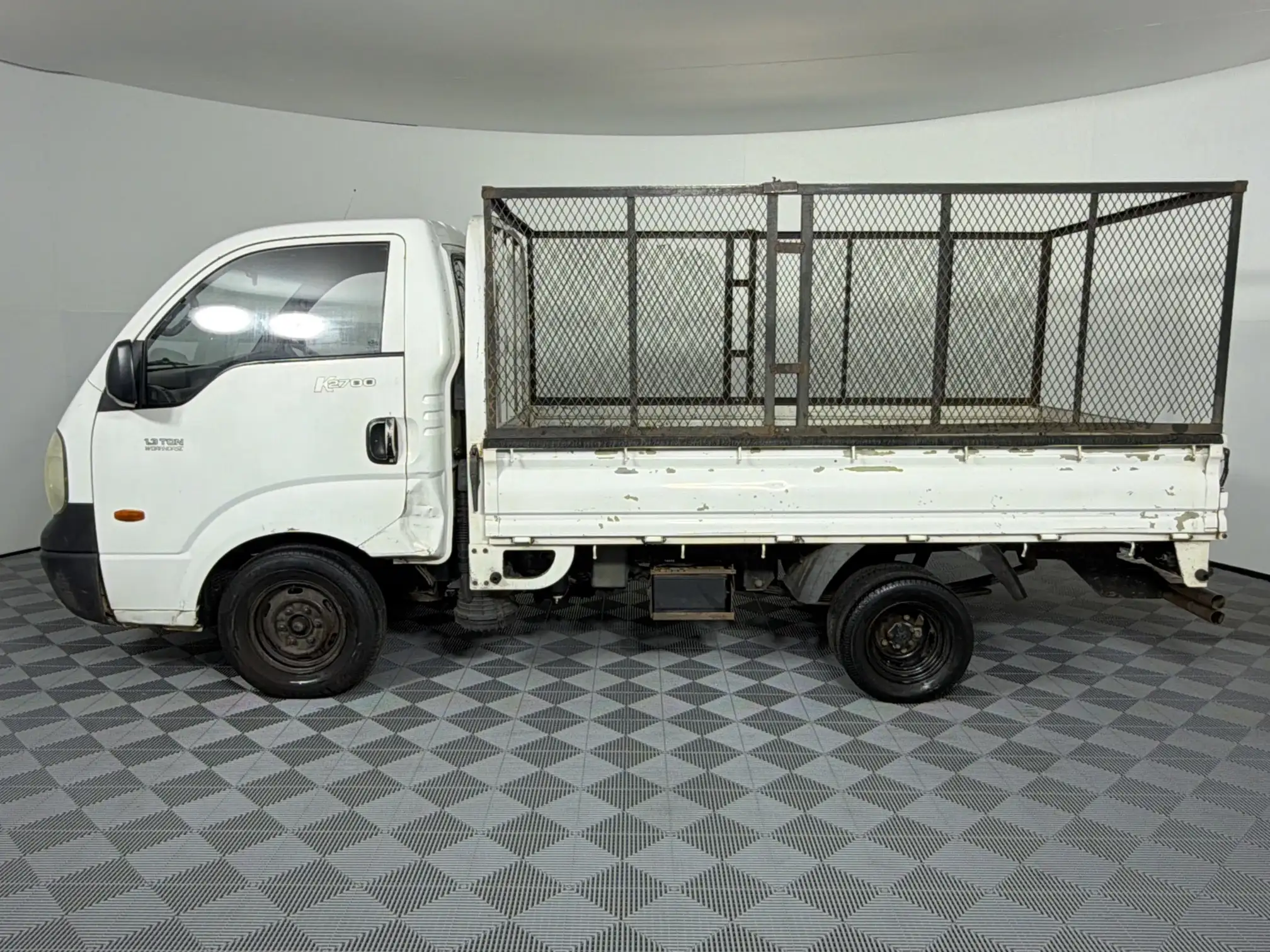 KIA K 2700