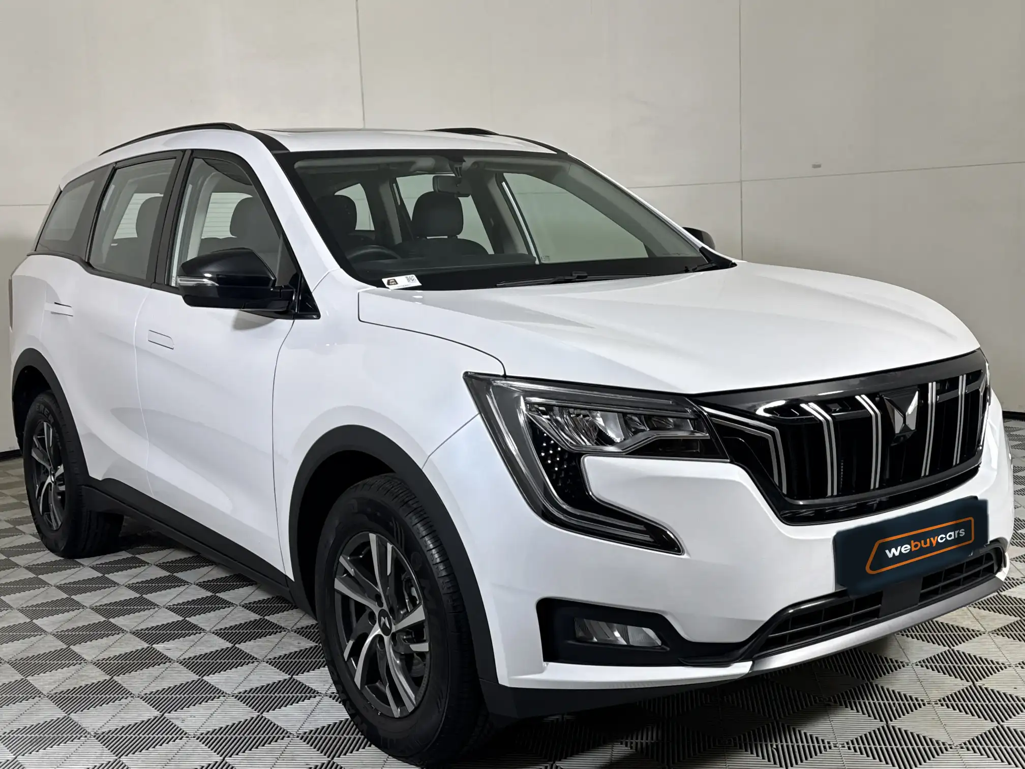 Mahindra XUV 700