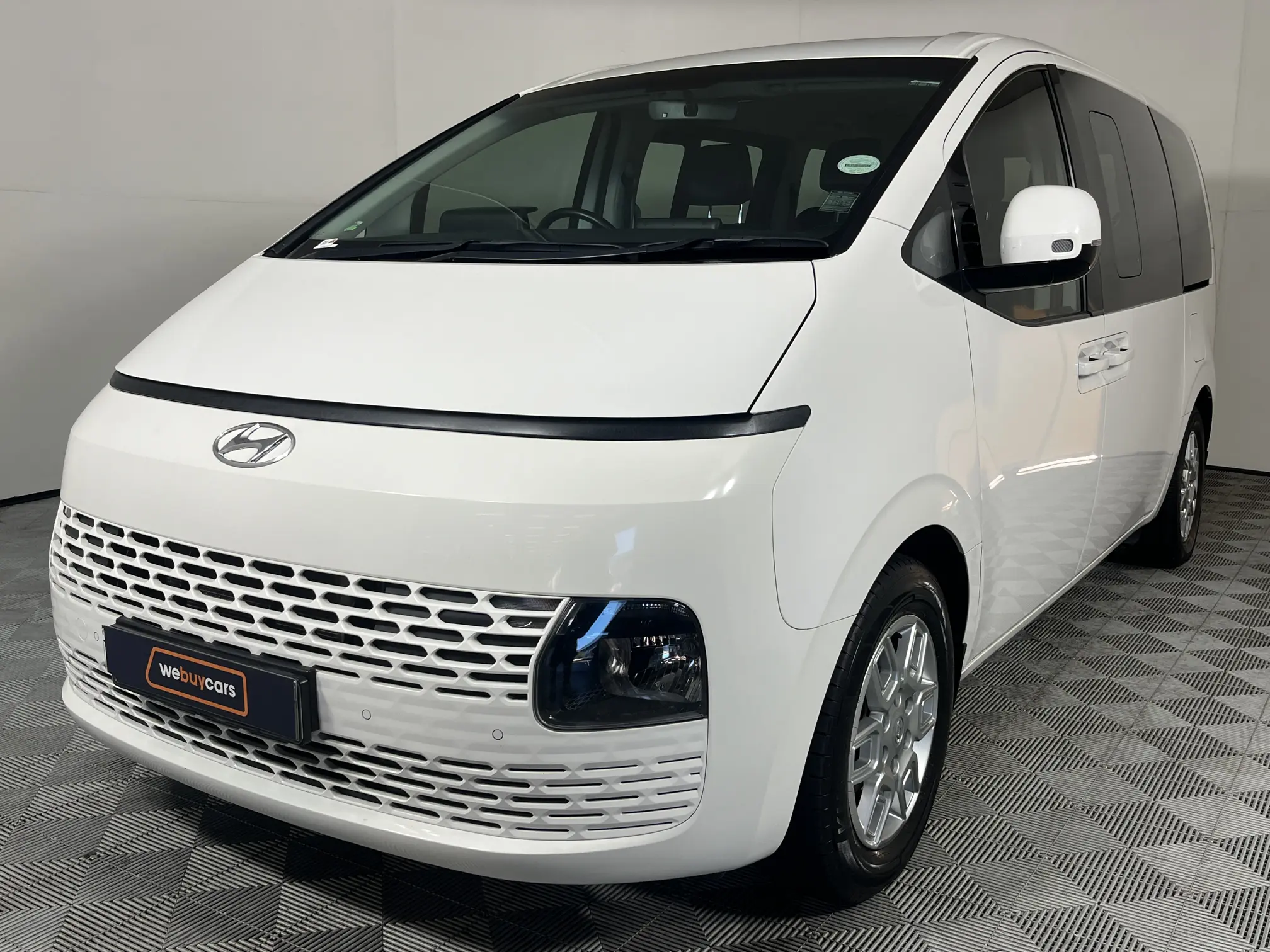 2021 Hyundai Staria 2.2d Executive Auto