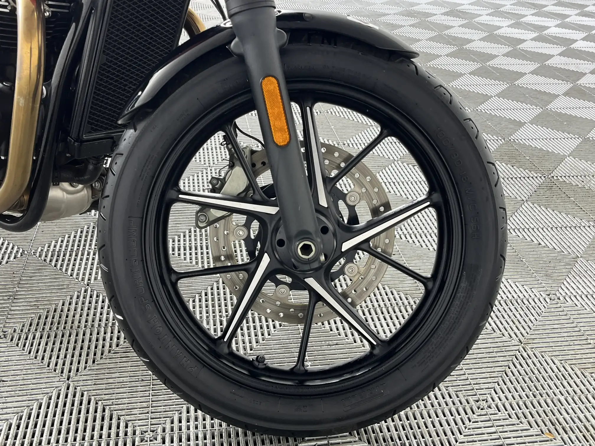 Triumph Street Twin