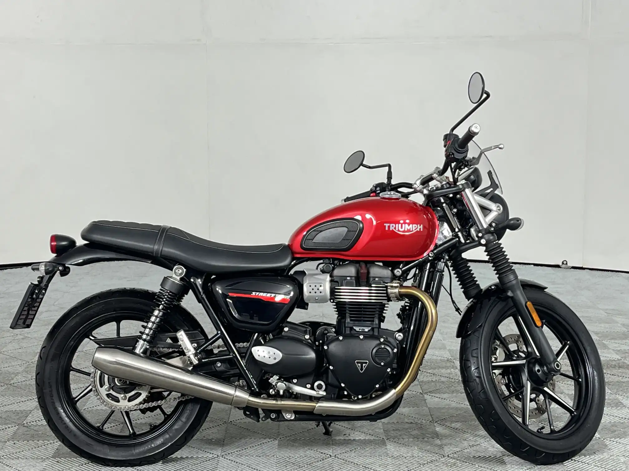 Triumph Street Twin