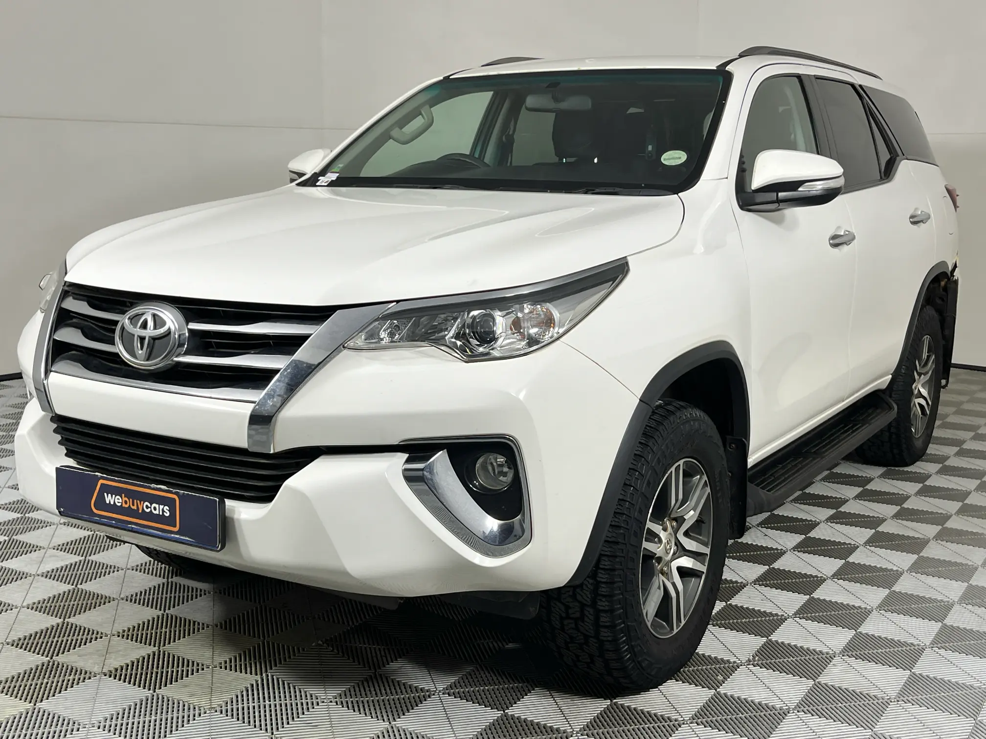 2017 Toyota Fortuner 2.4gd-6 R/B Auto