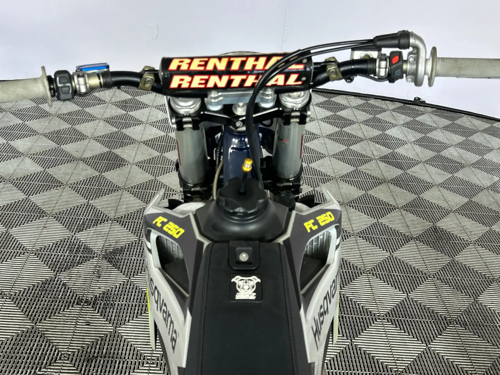 Husqvarna FC