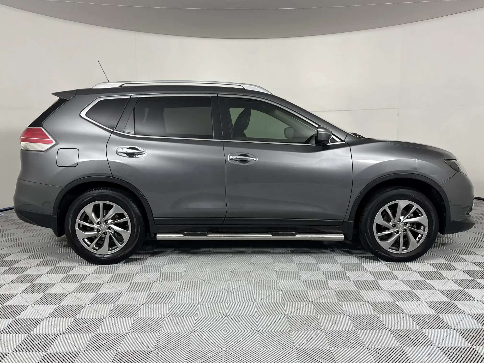 Nissan X Trail