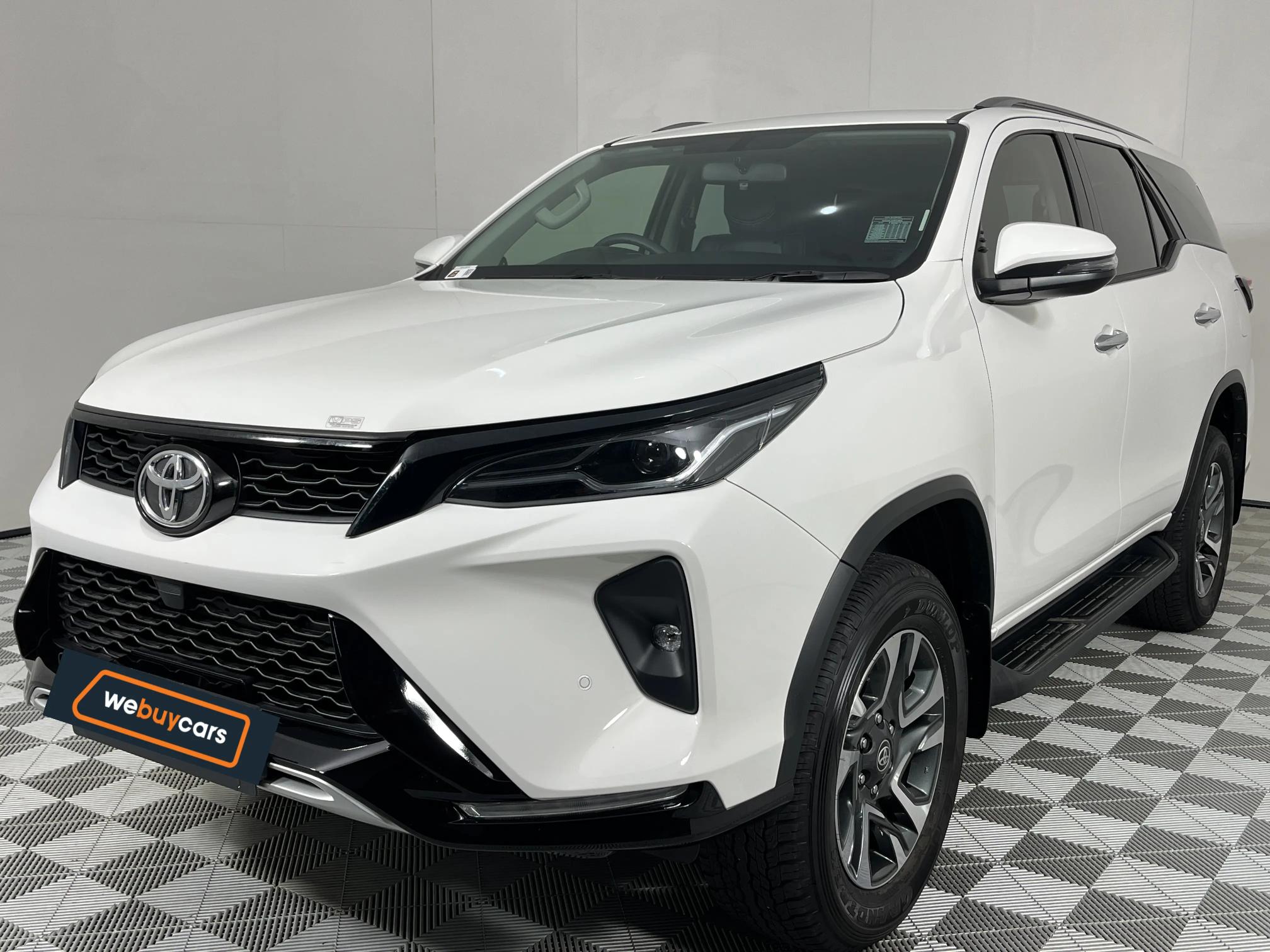 Toyota Fortuner VI 2.4GD-6 Raised Body Auto
