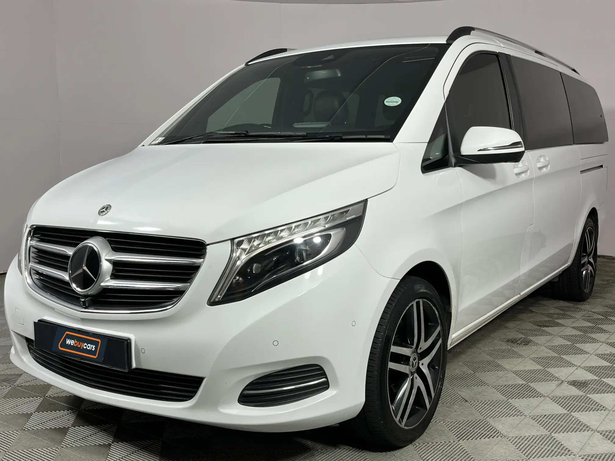 Mercedes-Benz V250