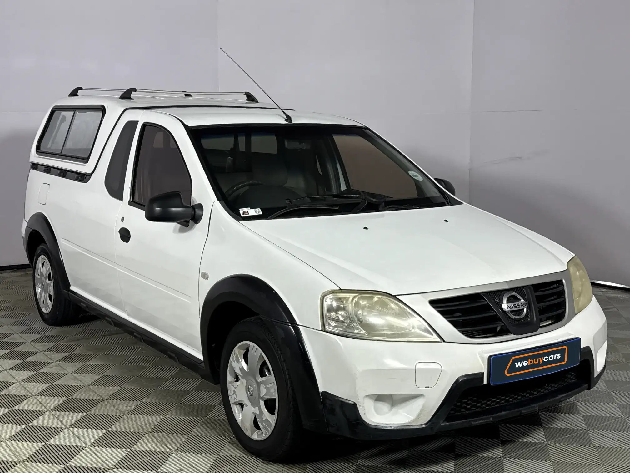 Nissan NP200