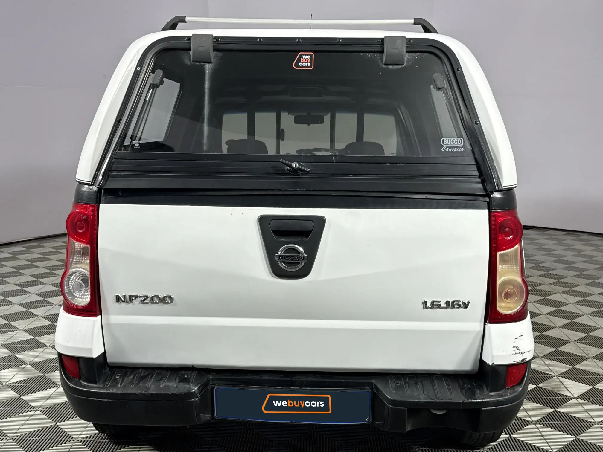 Nissan NP200