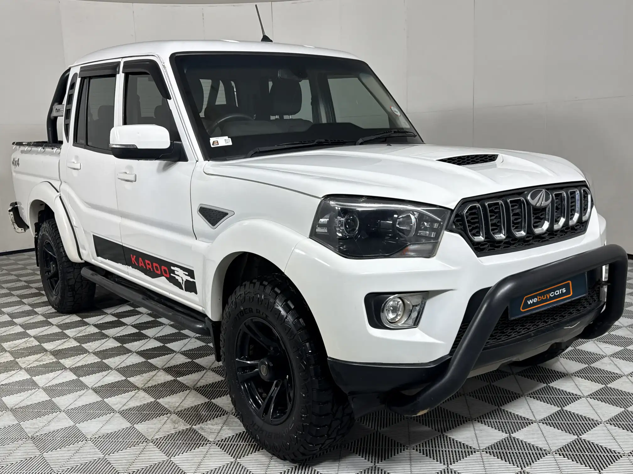 Mahindra PIK UP