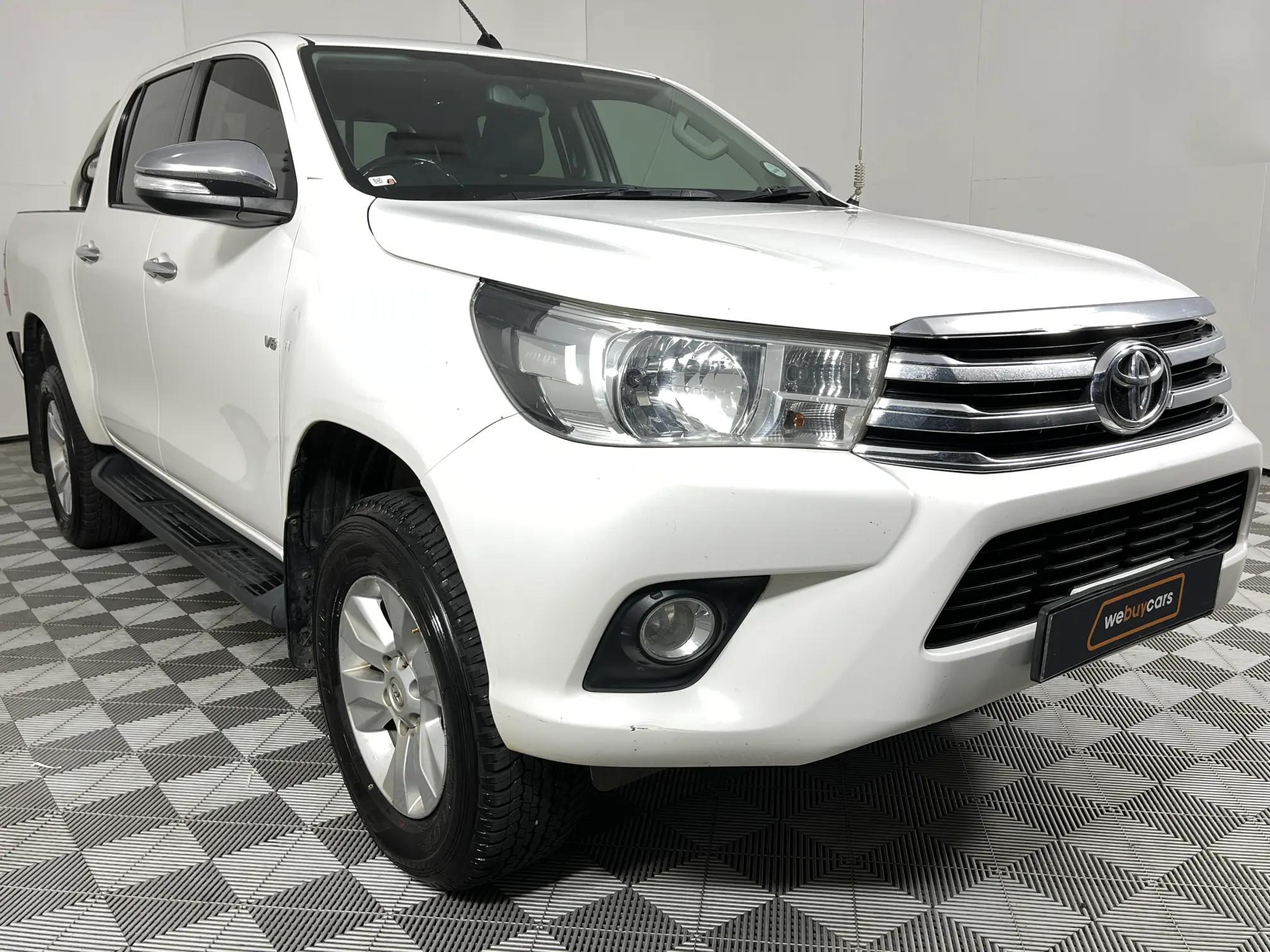 Toyota Hilux ( III) 4.0 V6 Raider 4x4 Double Cab Auto For Sale - R 370 ...