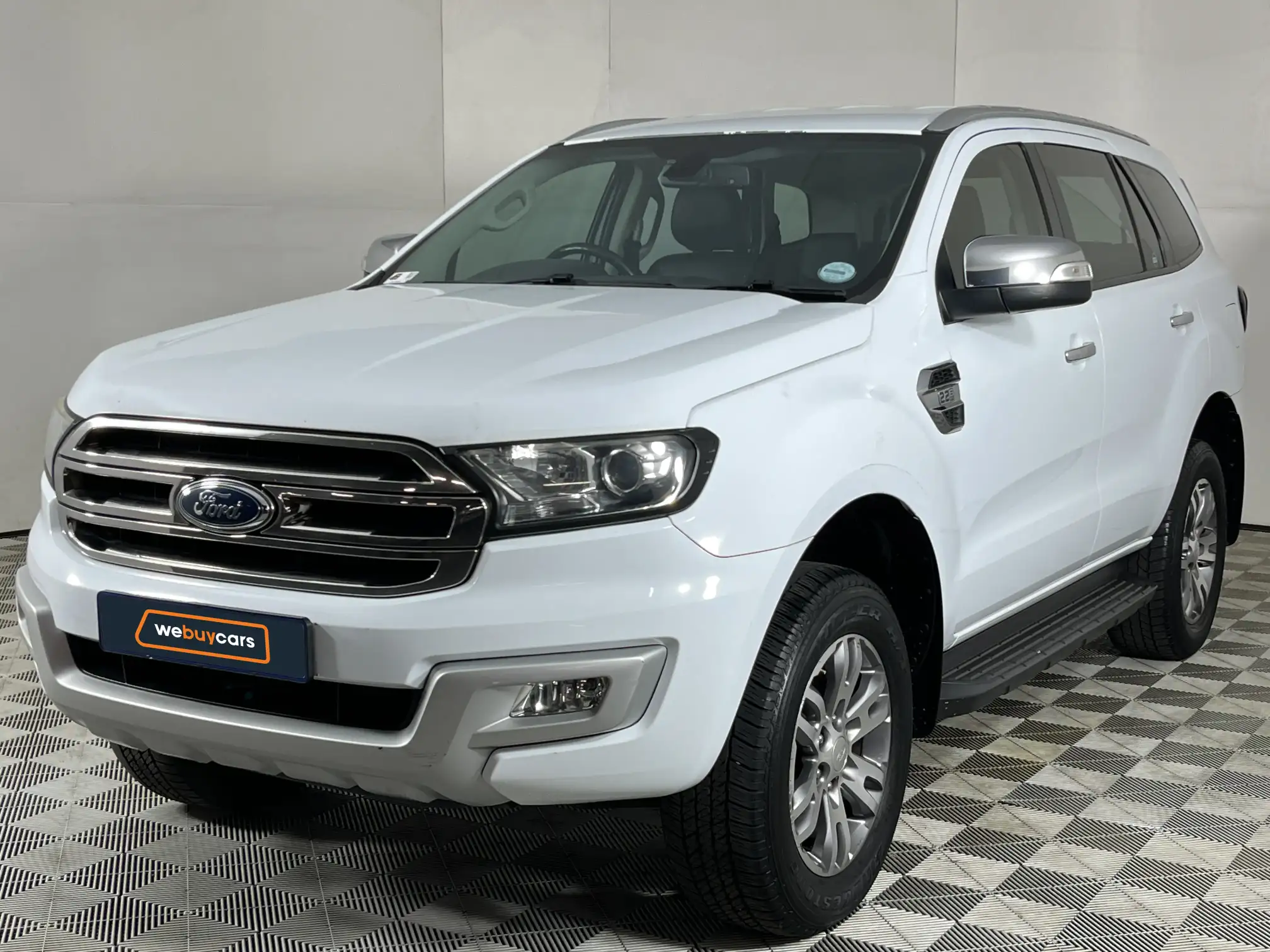 2017 Ford Everest