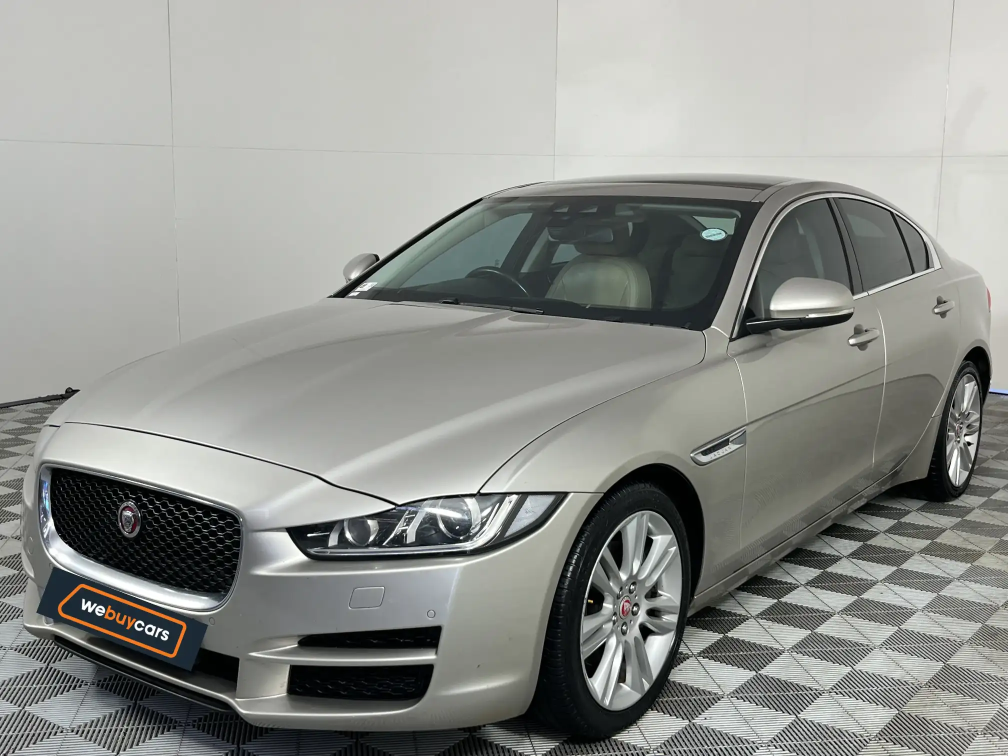Jaguar XE