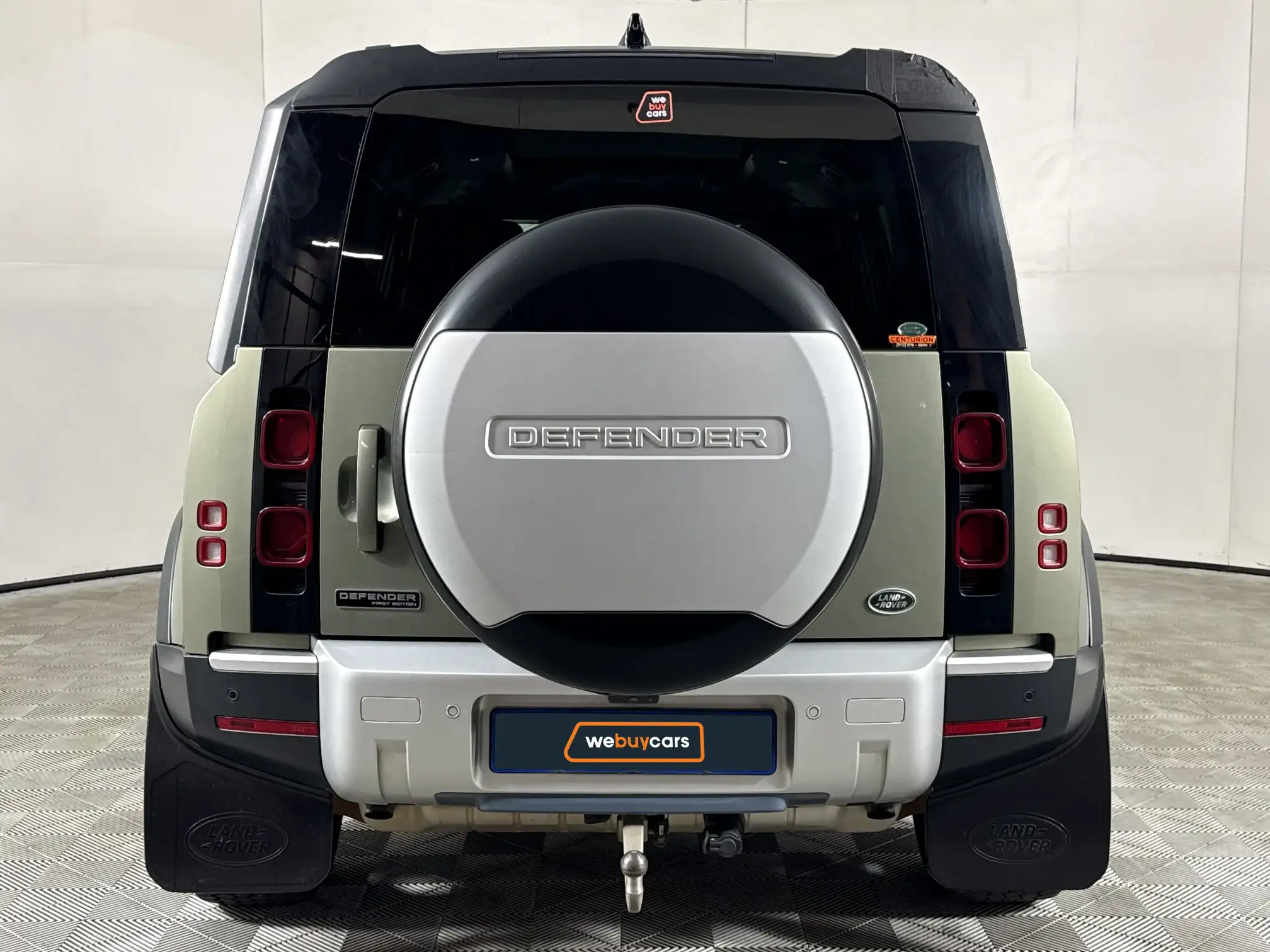 Land Rover Defender 110