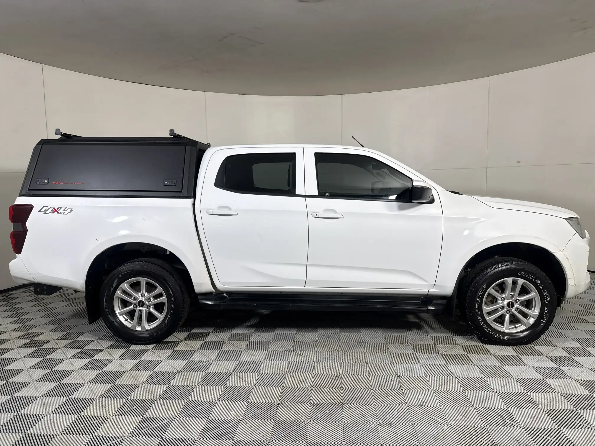 Isuzu D-MAX
