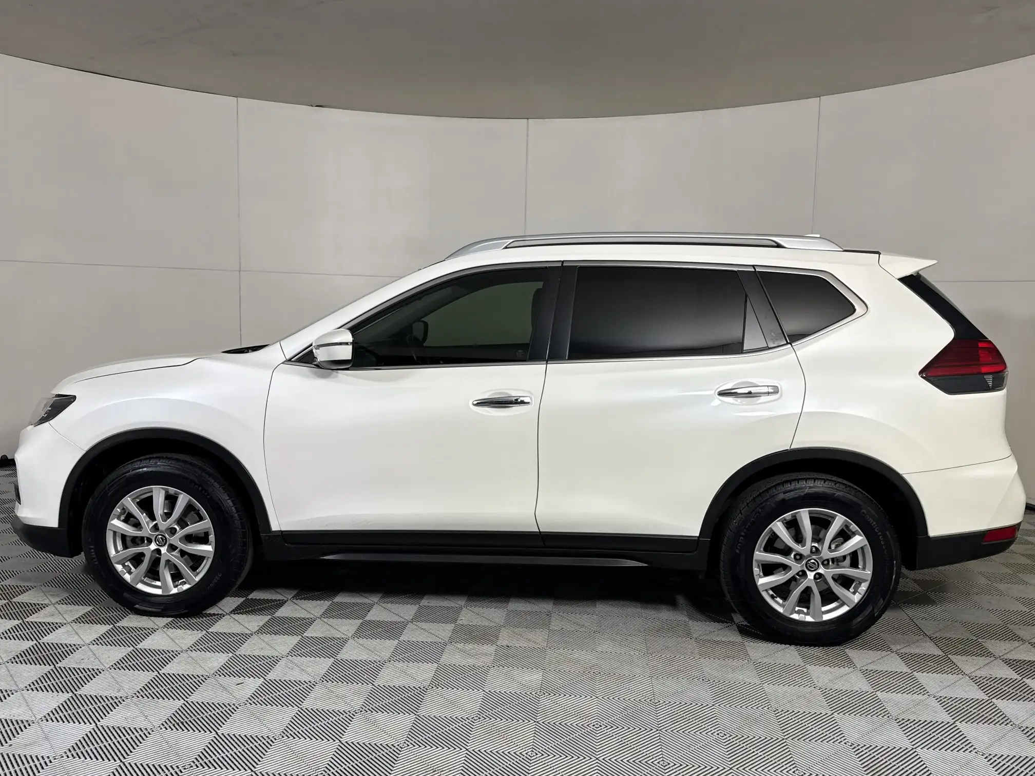 Nissan X Trail