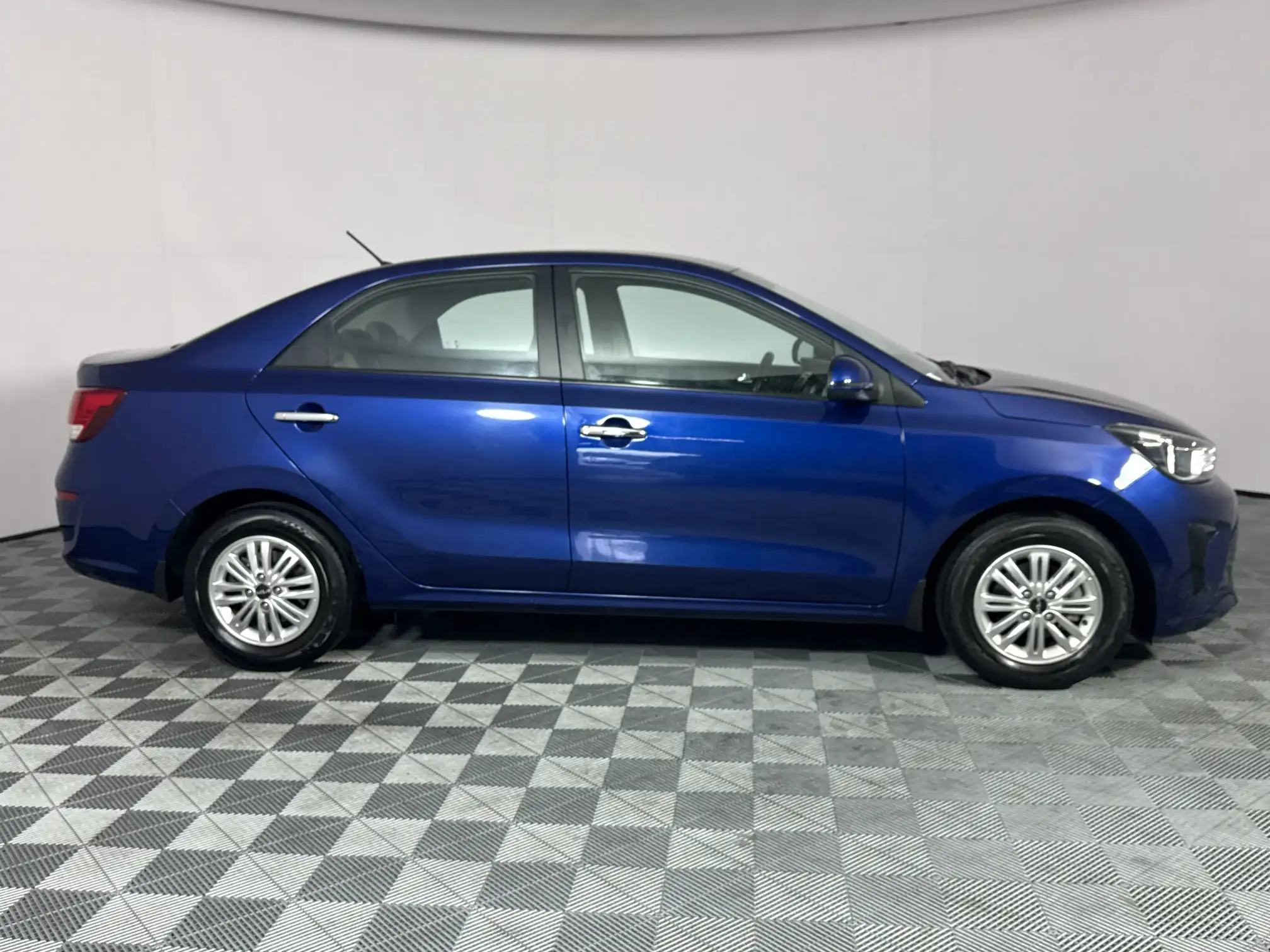 KIA Pegas