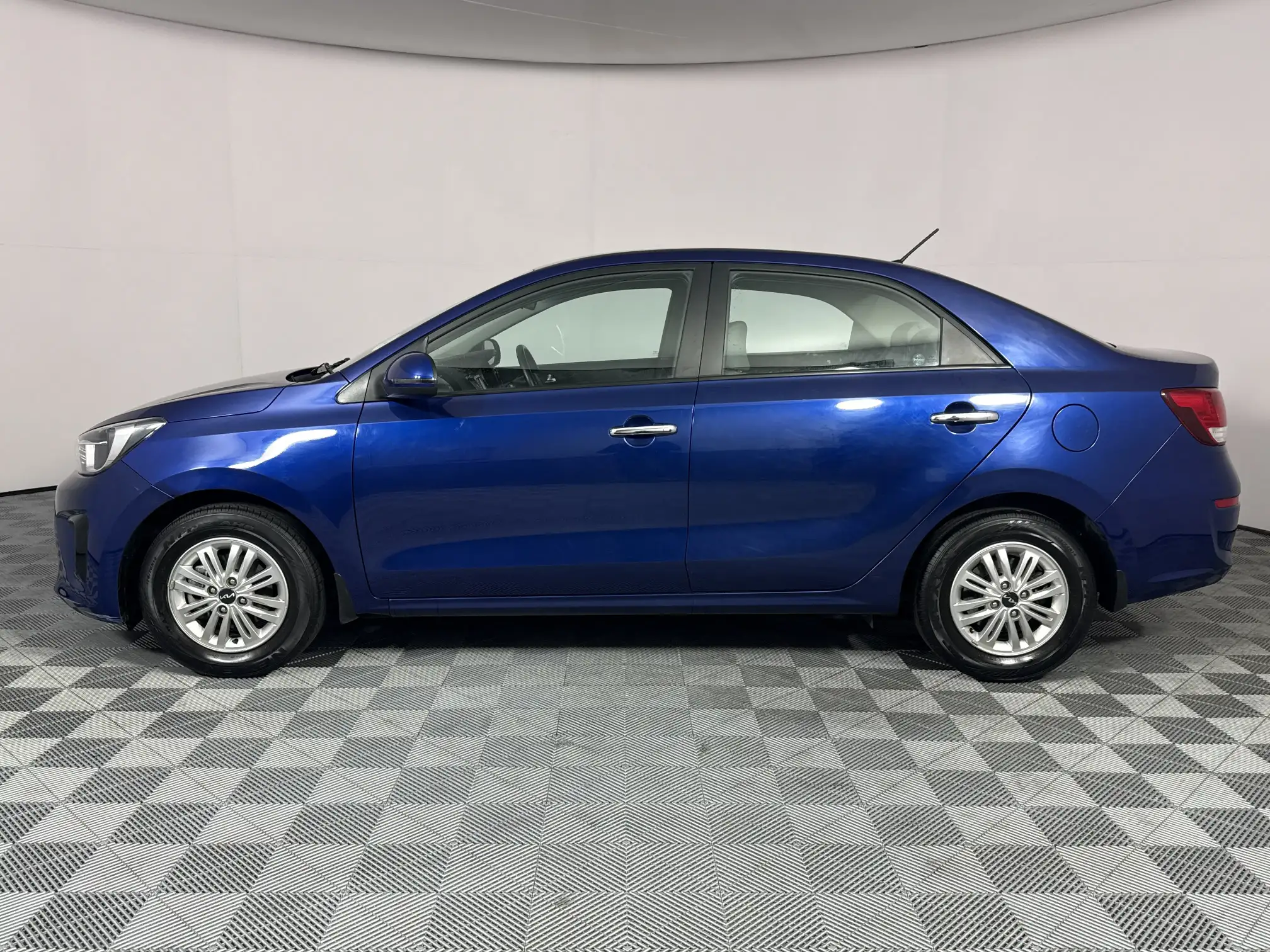 KIA Pegas