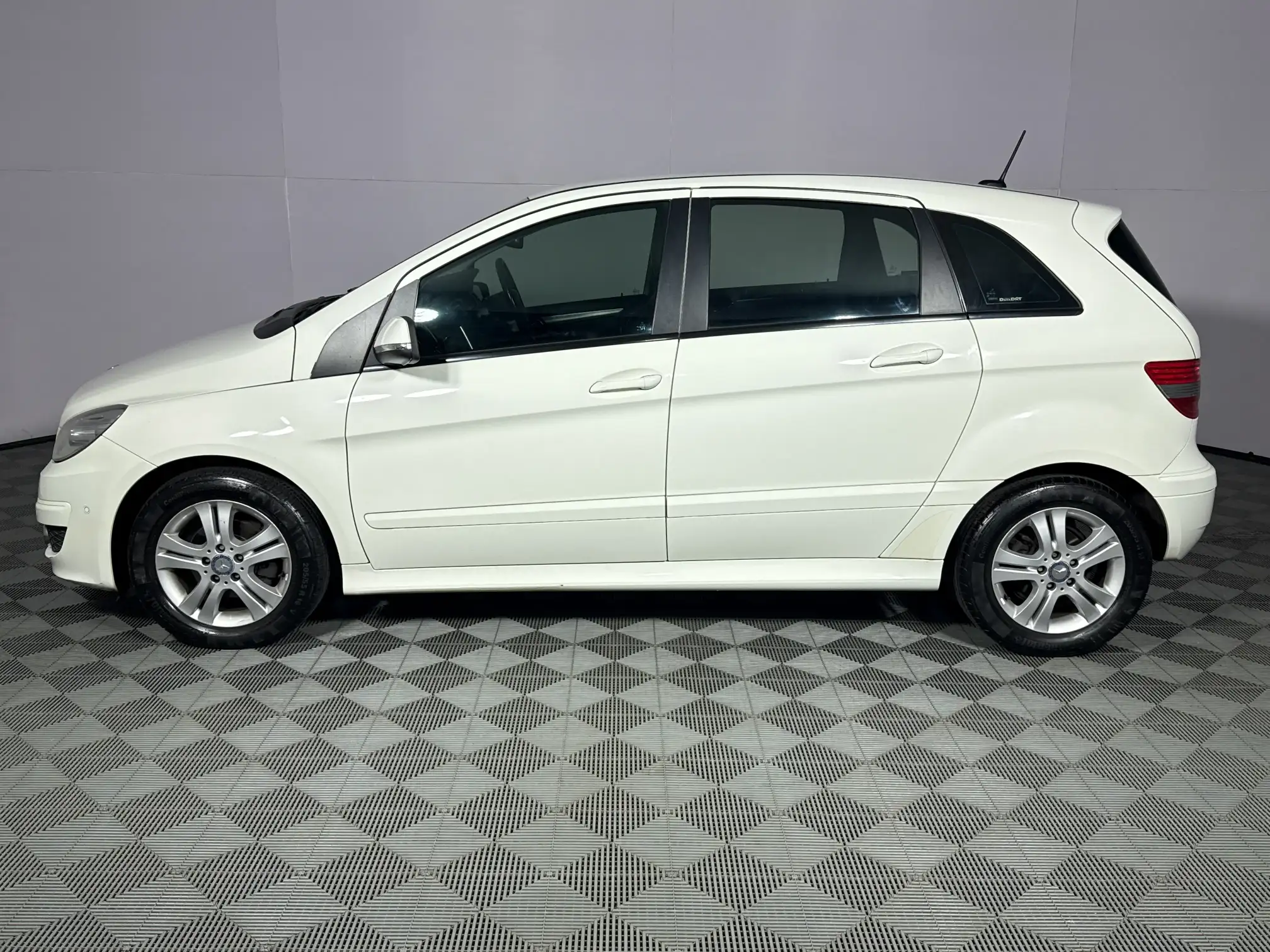 Mercedes-Benz B Class