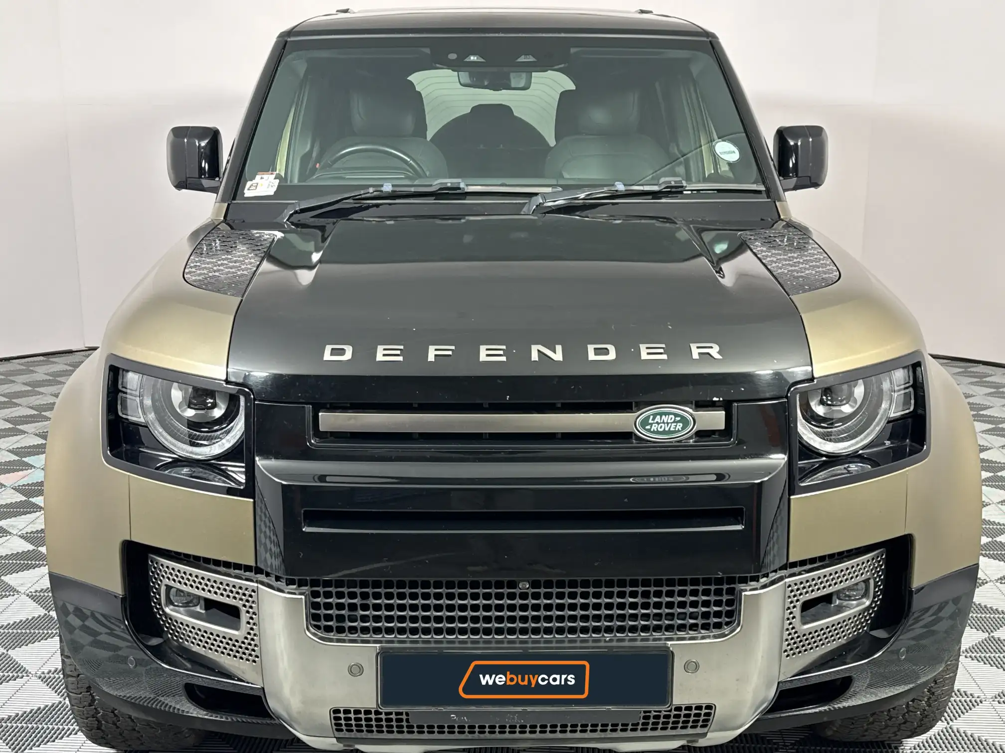 Land Rover Defender 110