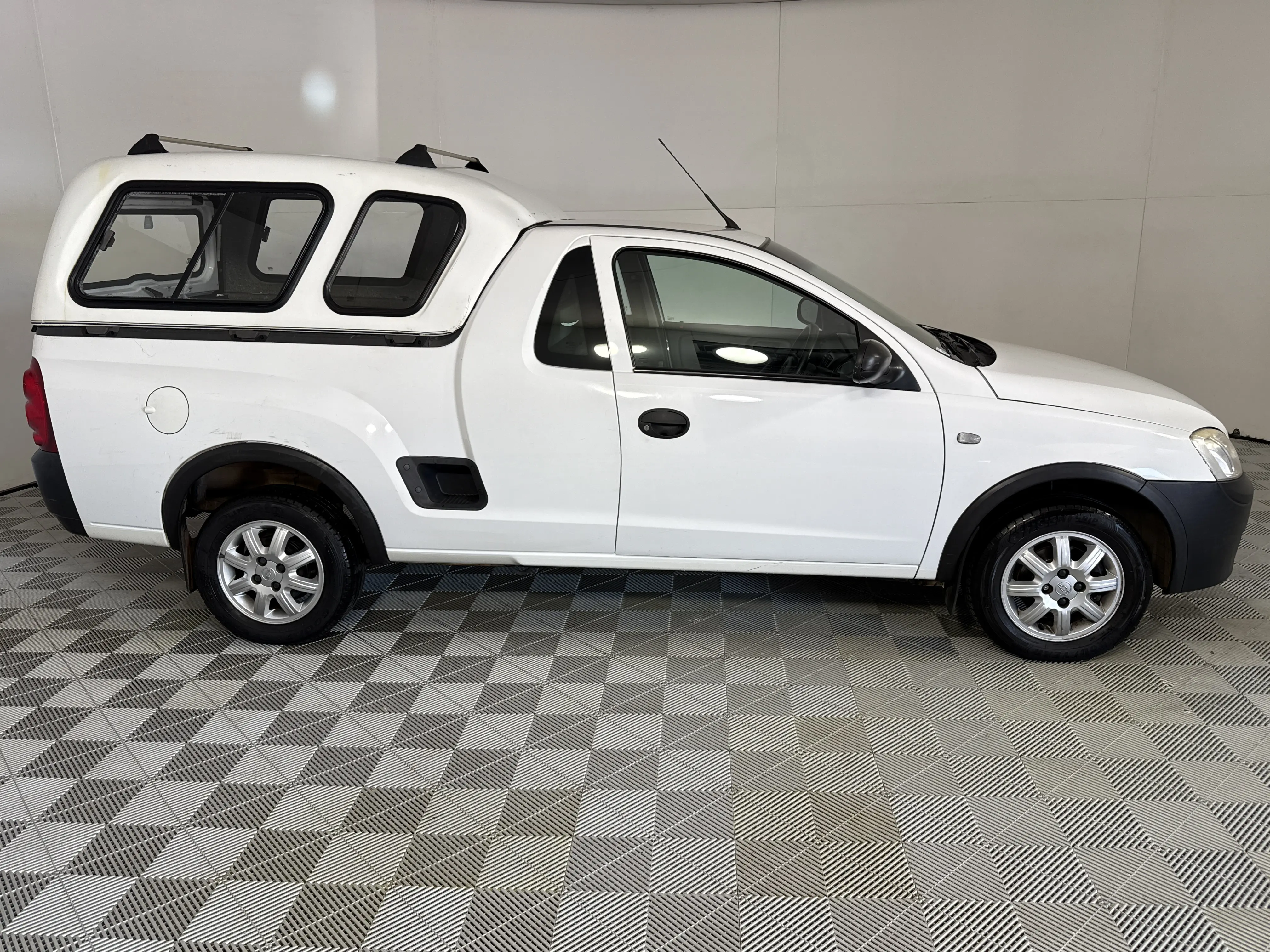 2011 Chevrolet Utility 1.4 Single Cab Pick Up, photo 4