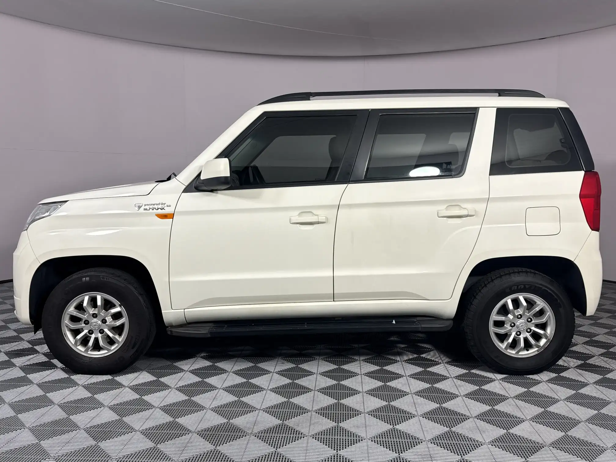 Mahindra TUV