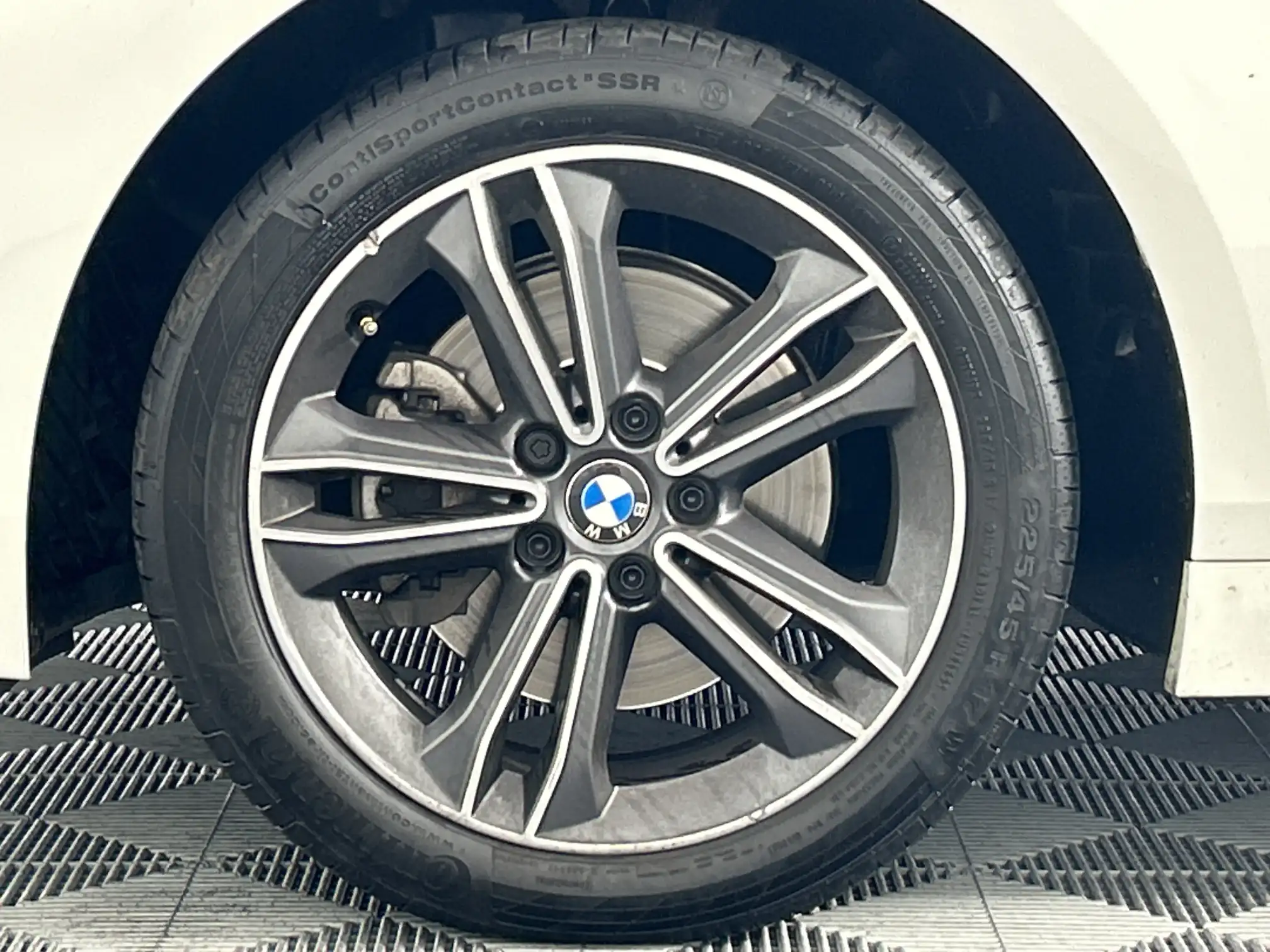 BMW 1 Series (f40)