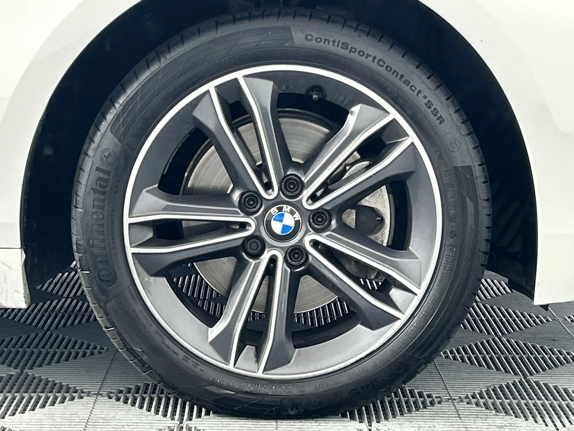 BMW 1 Series (f40)