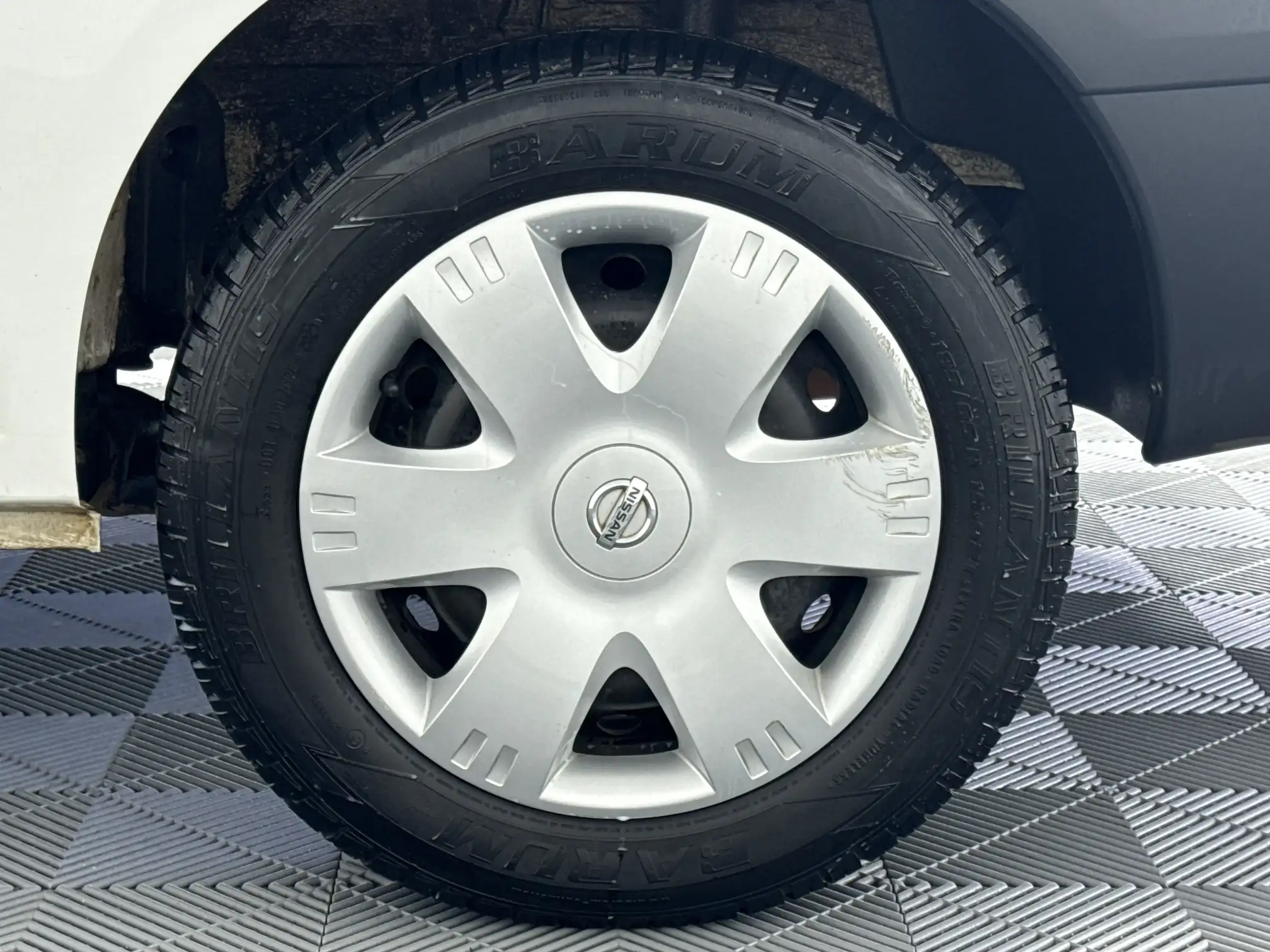 Nissan NP200
