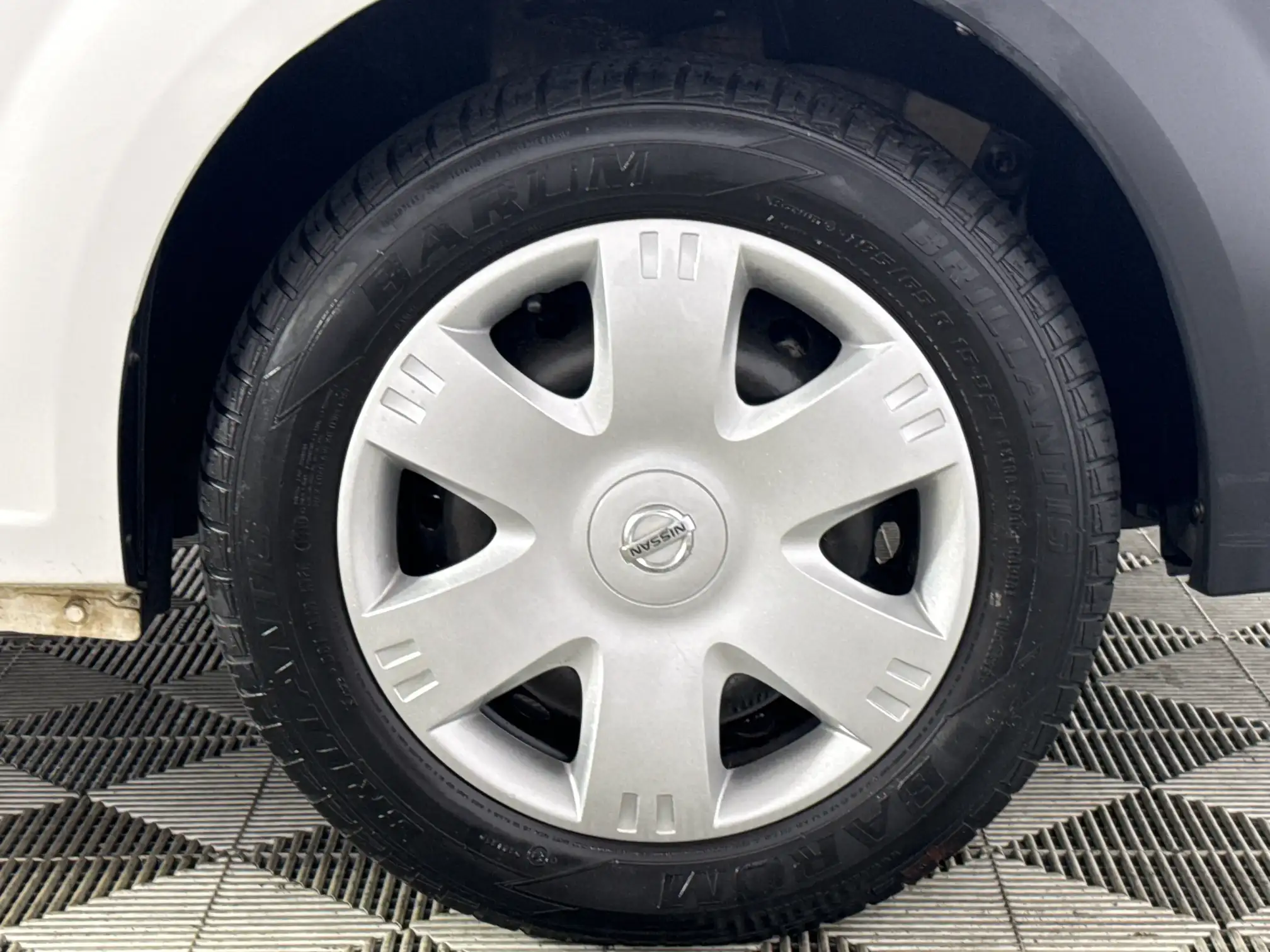 Nissan NP200