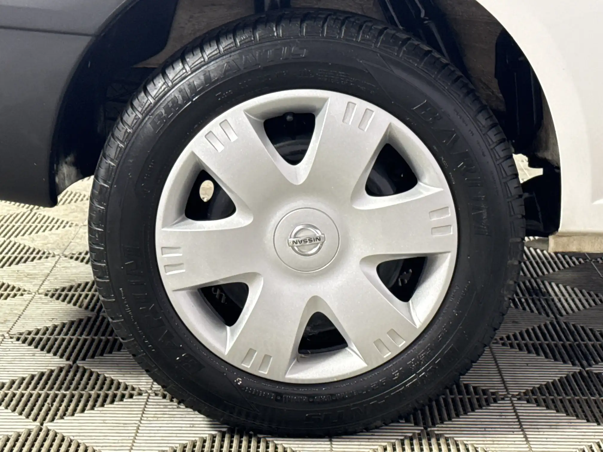 Nissan NP200